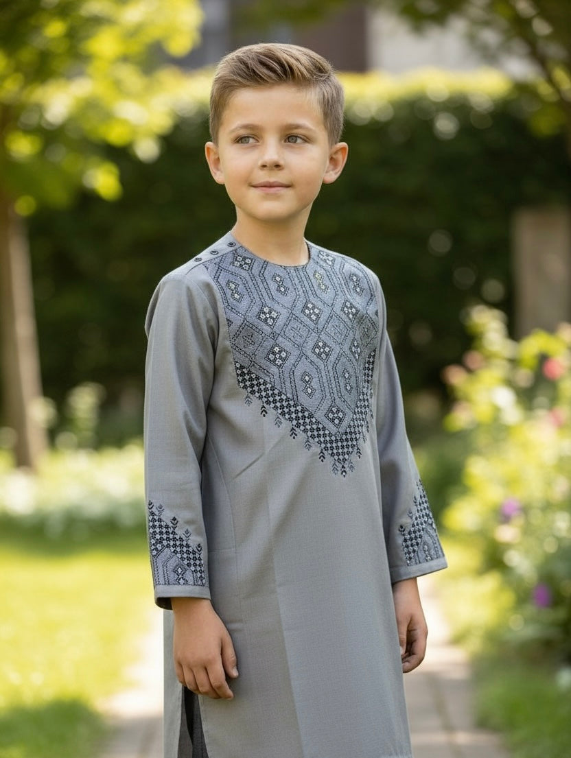 9 years old Boys Sage Green Parahan Tunban – Machine Embroidery in White & Navy