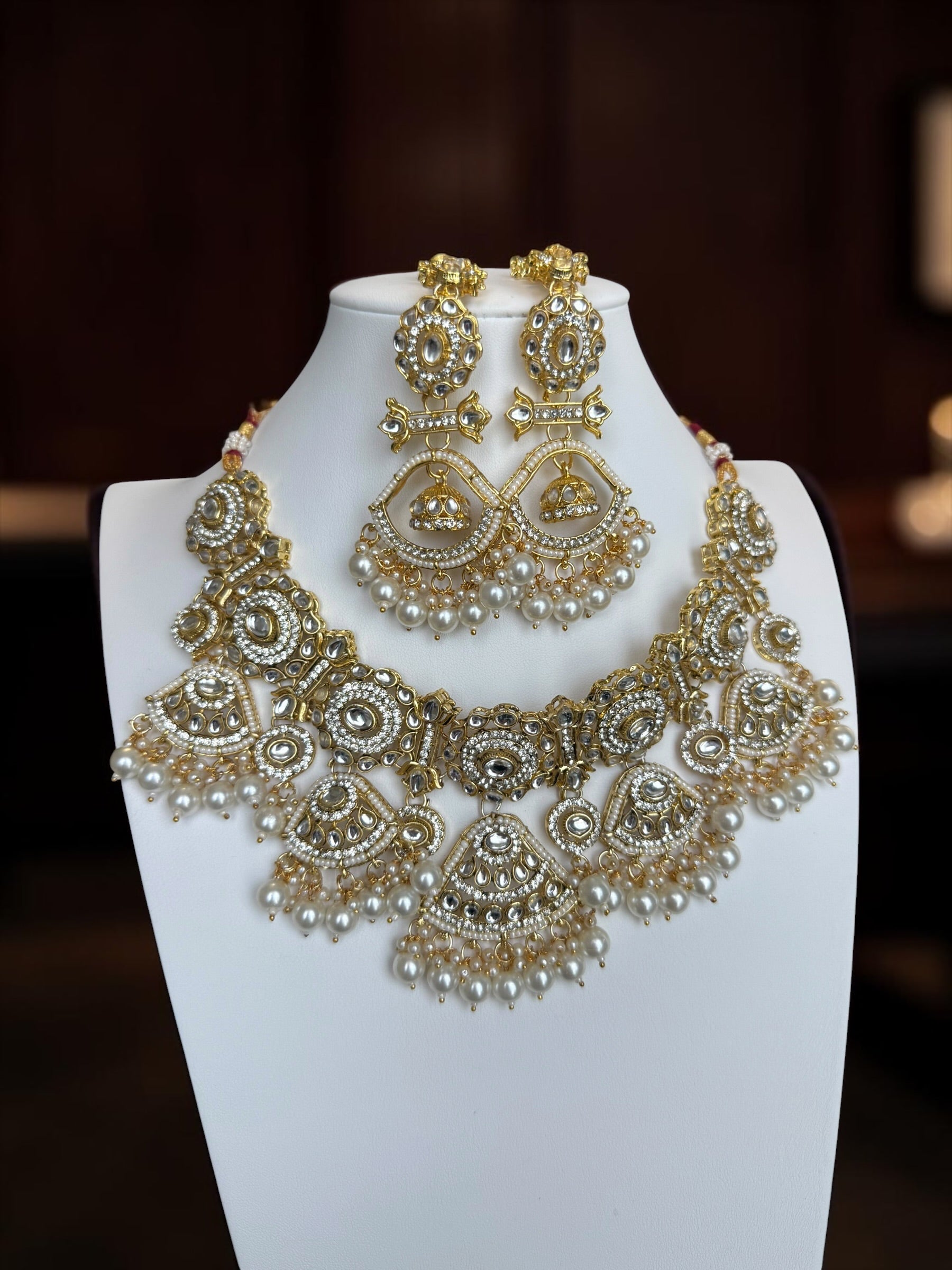 Luxury Kundan Bridal Jewelry Set with Sheeshphool, Necklace & Earrings – Ruby Red, Emerald Green & Pearl White