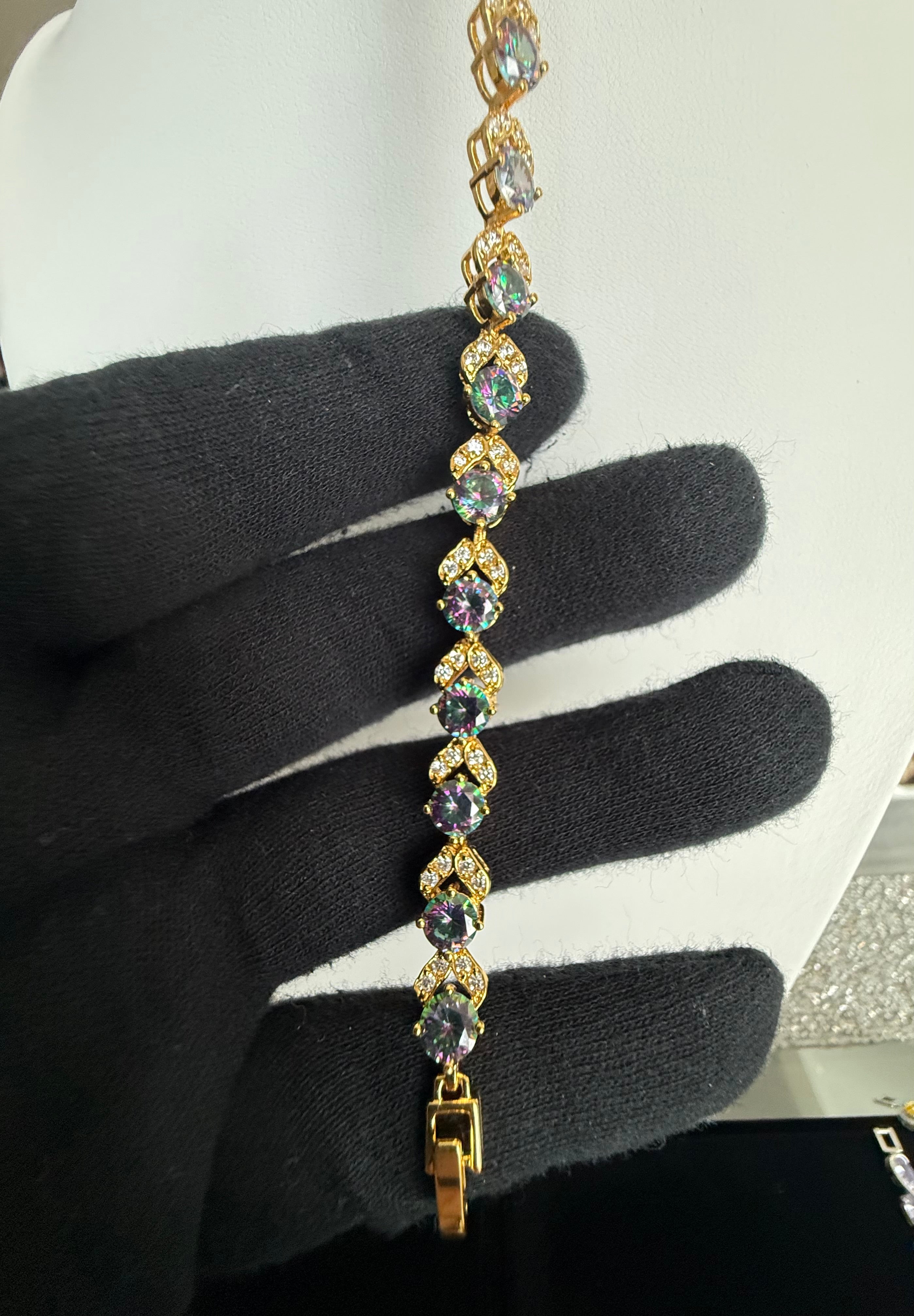 Mystic Rainbow Crystal Bracelet – Gold Tone Leaf Link Statement Bracelet 7097