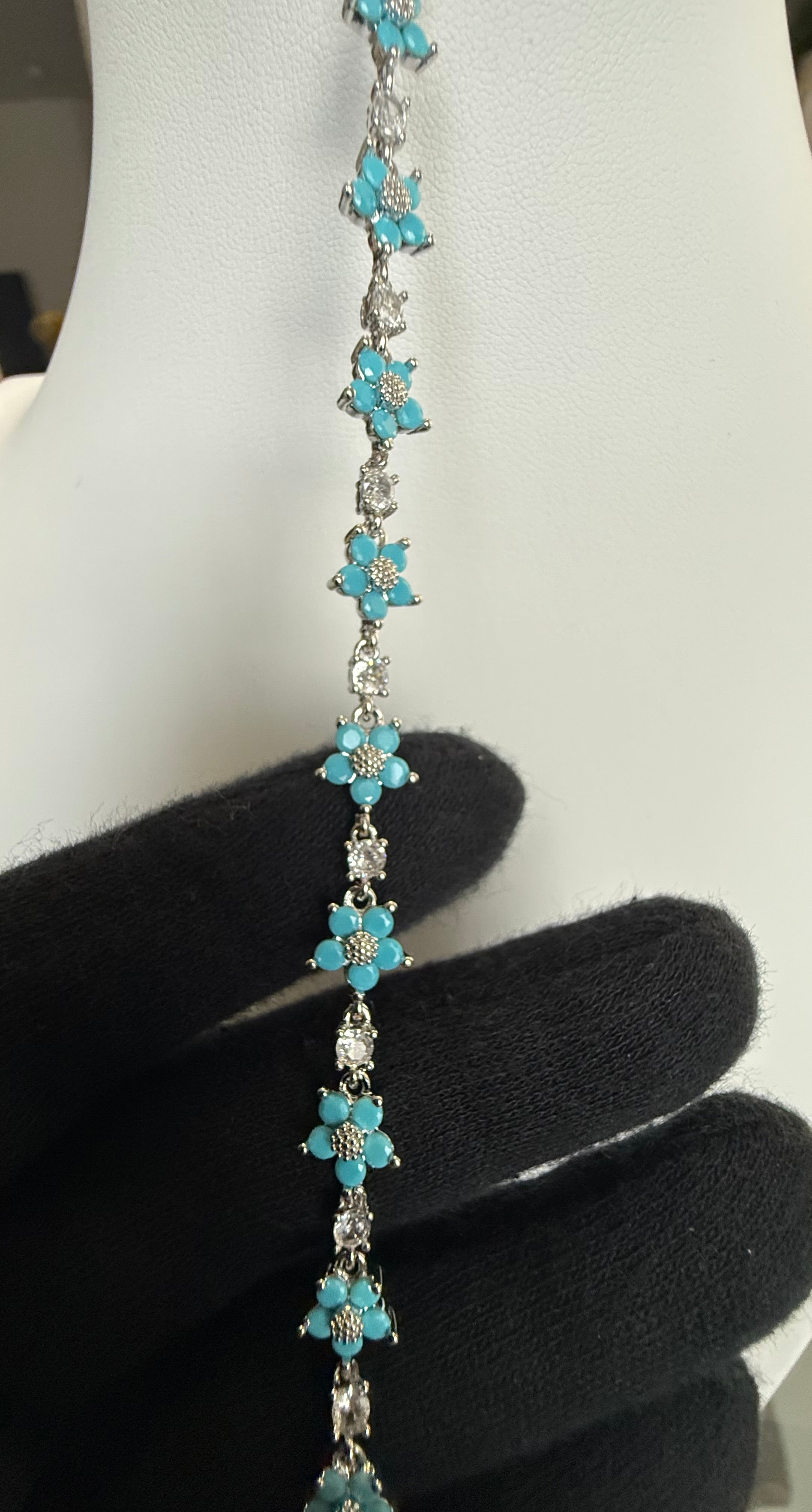 Turquoise Blue Four-Leaf Clover Crystal Bracelet – Silver-Tone Floral Link Jewelry 7116
