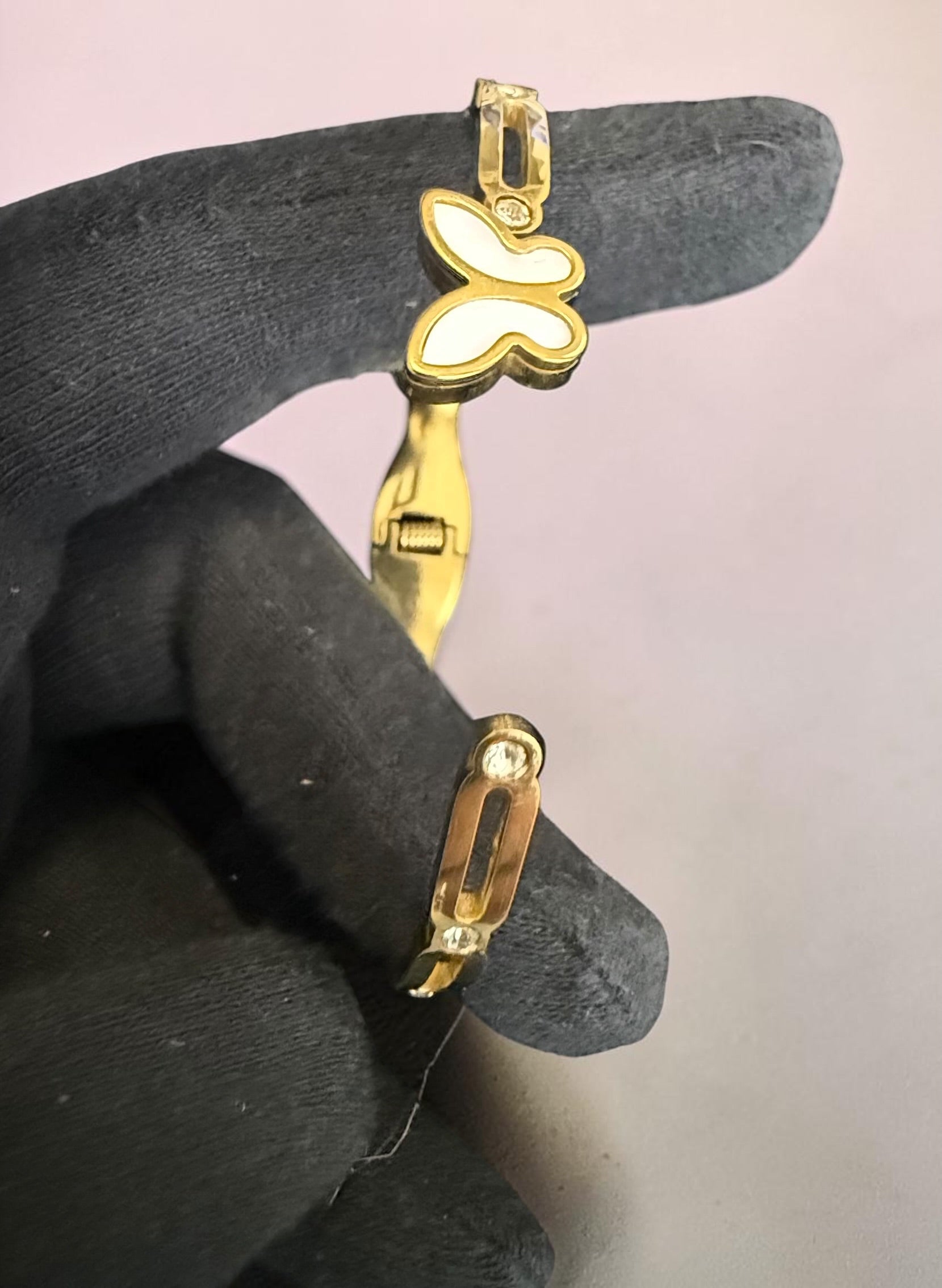 Gold-Tone White Butterfly Stretch-Open Bangle Bracelet 8059