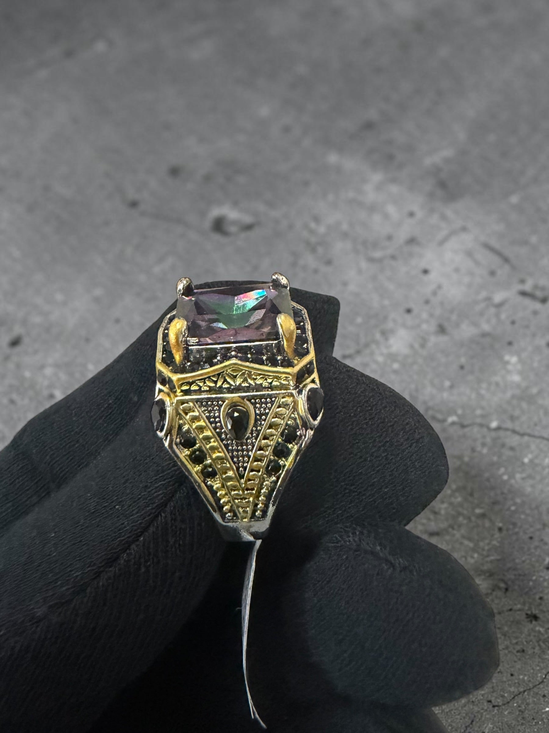 Turkish-Inspired Mystic Rainbow Zircon Men’s Ring – Vintage Ottoman Style Silver-Plated Statement Ring R2