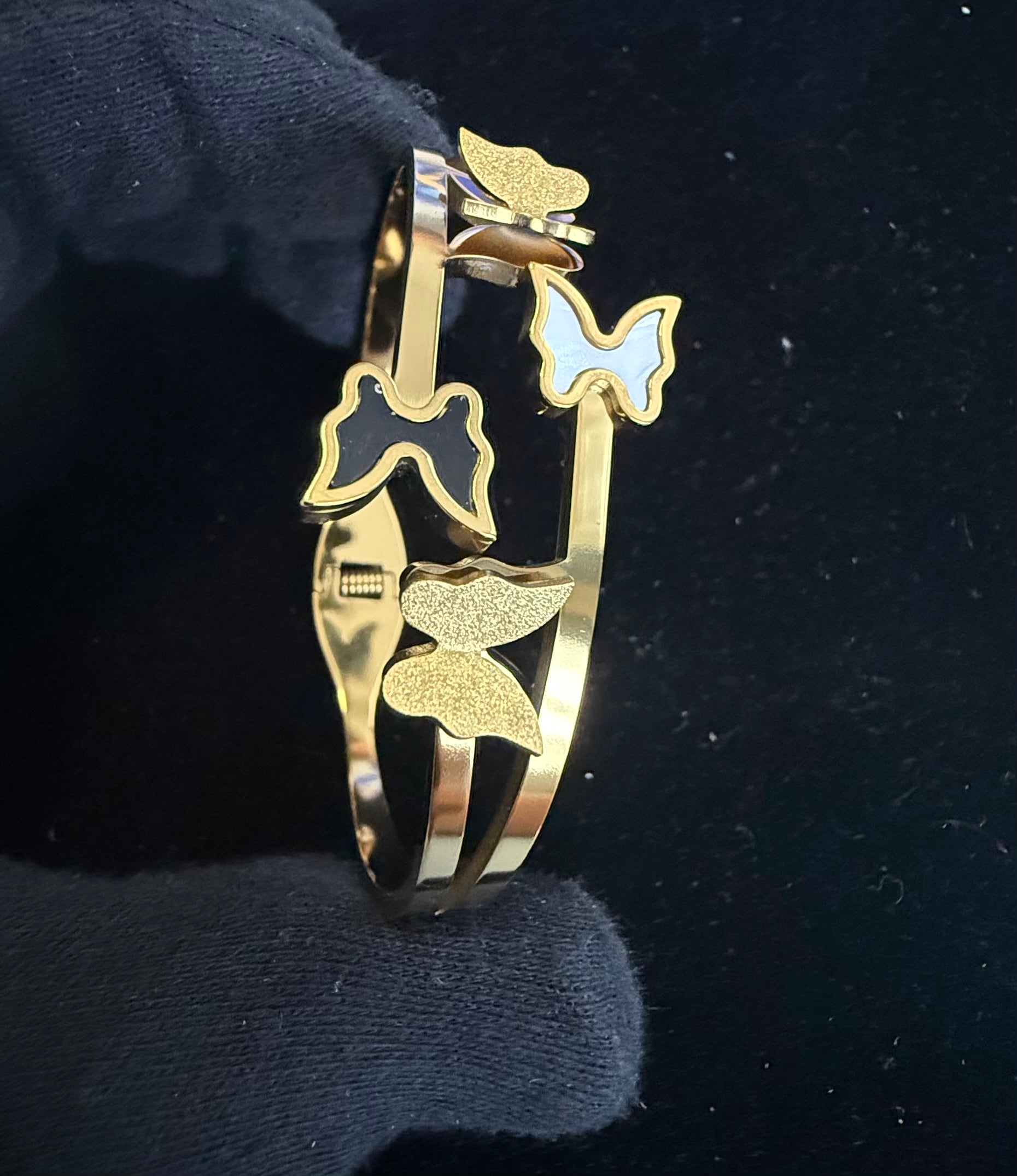 Gold-Tone Black and White Butterfly Stretch-Open Bangle Bracelet 8057
