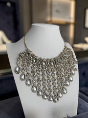 Luxury 6-Piece Indian Bridal Jewelry Set – Silver Tone Kundan Necklace, Earrings, Sheeshphool, Nath & 2 Adjustable Rings | Brass Alloy | Includes 2 Premium Black Gift Boxes 6067
