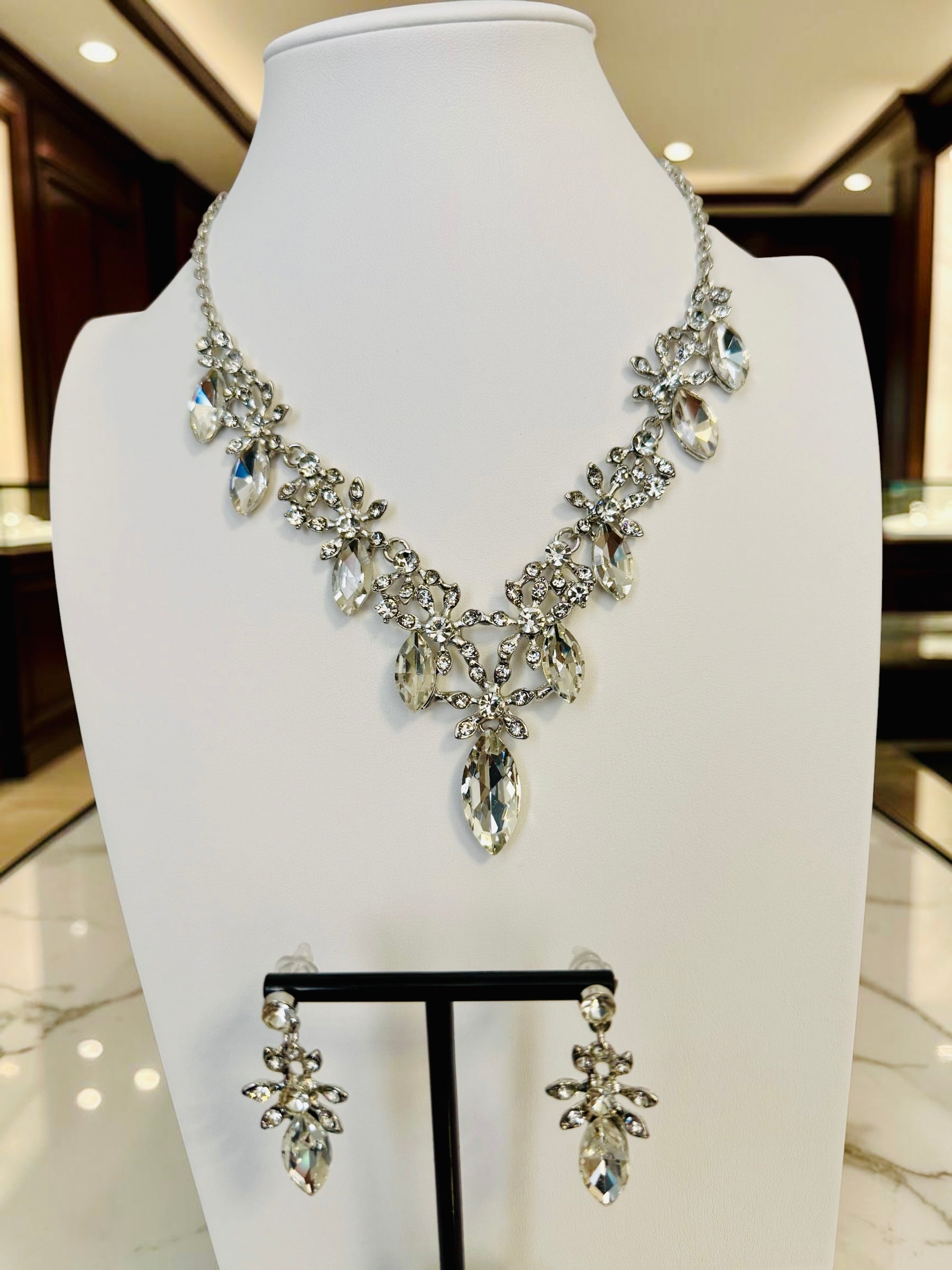 Silver-Plated Clear Crystal Necklace & Earrings Set | Elegant Bridal Jewelry 073