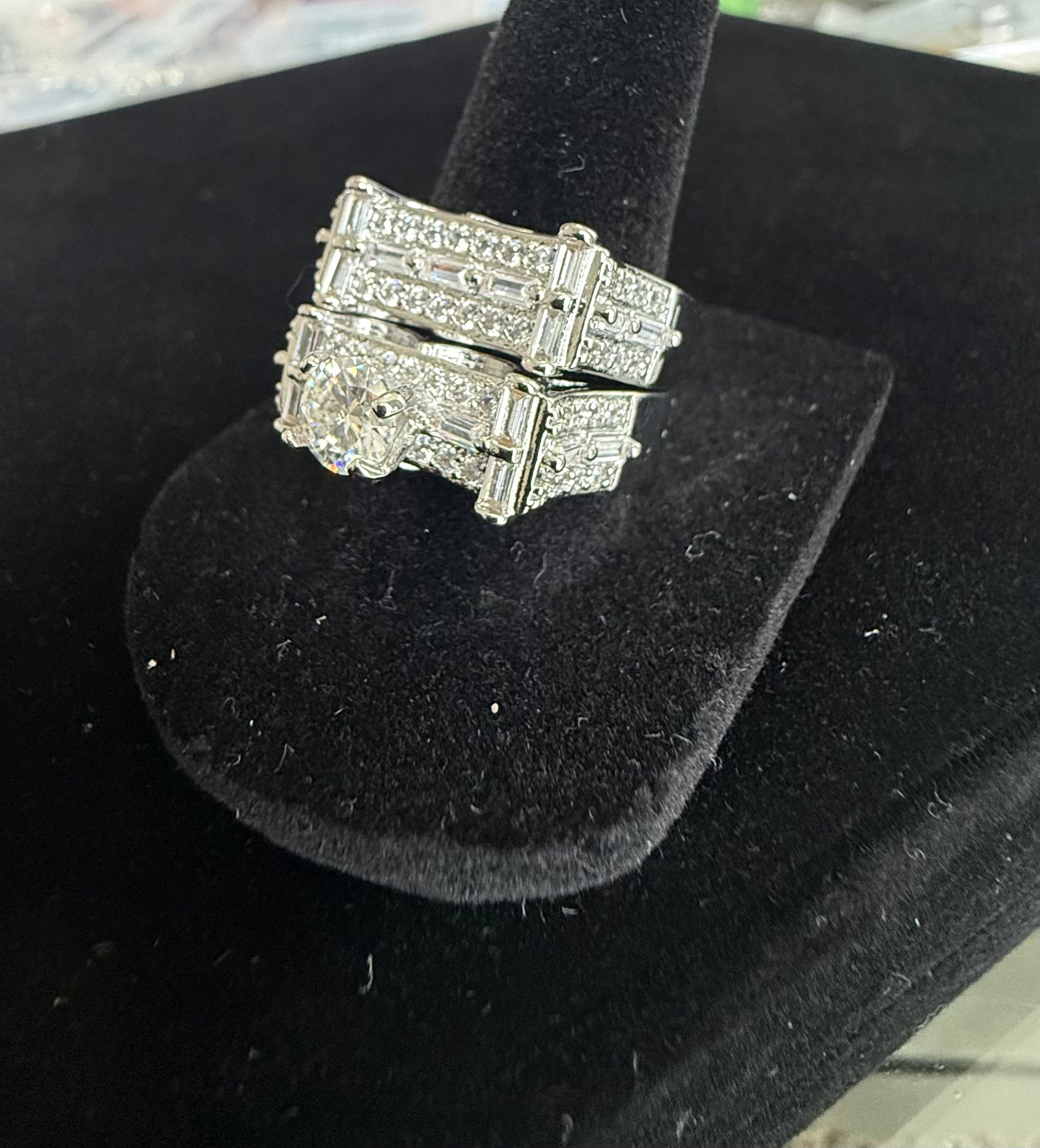 Luxury Moissanite Bridal Ring Set with Baguette Accents – Sterling Silver, Size 8.5      6013