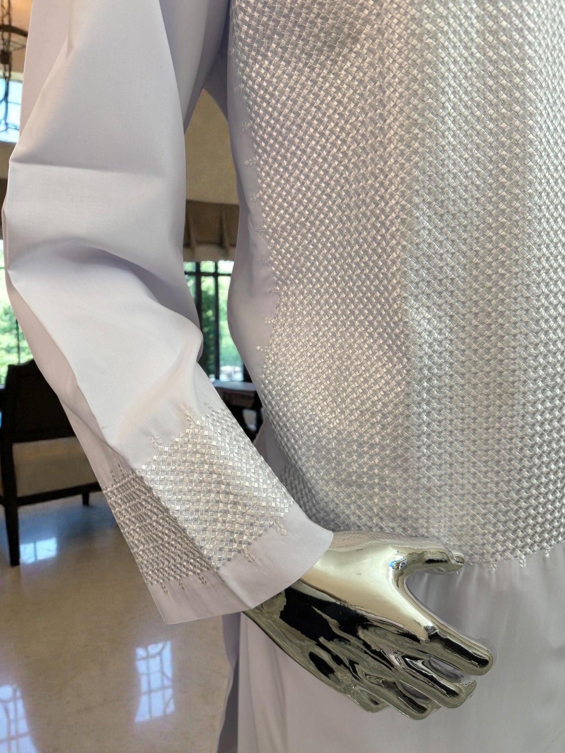 Men’s White Parahan Tumban with Matching Machine Embroidery – Traditional Afghan Outfit, Medium