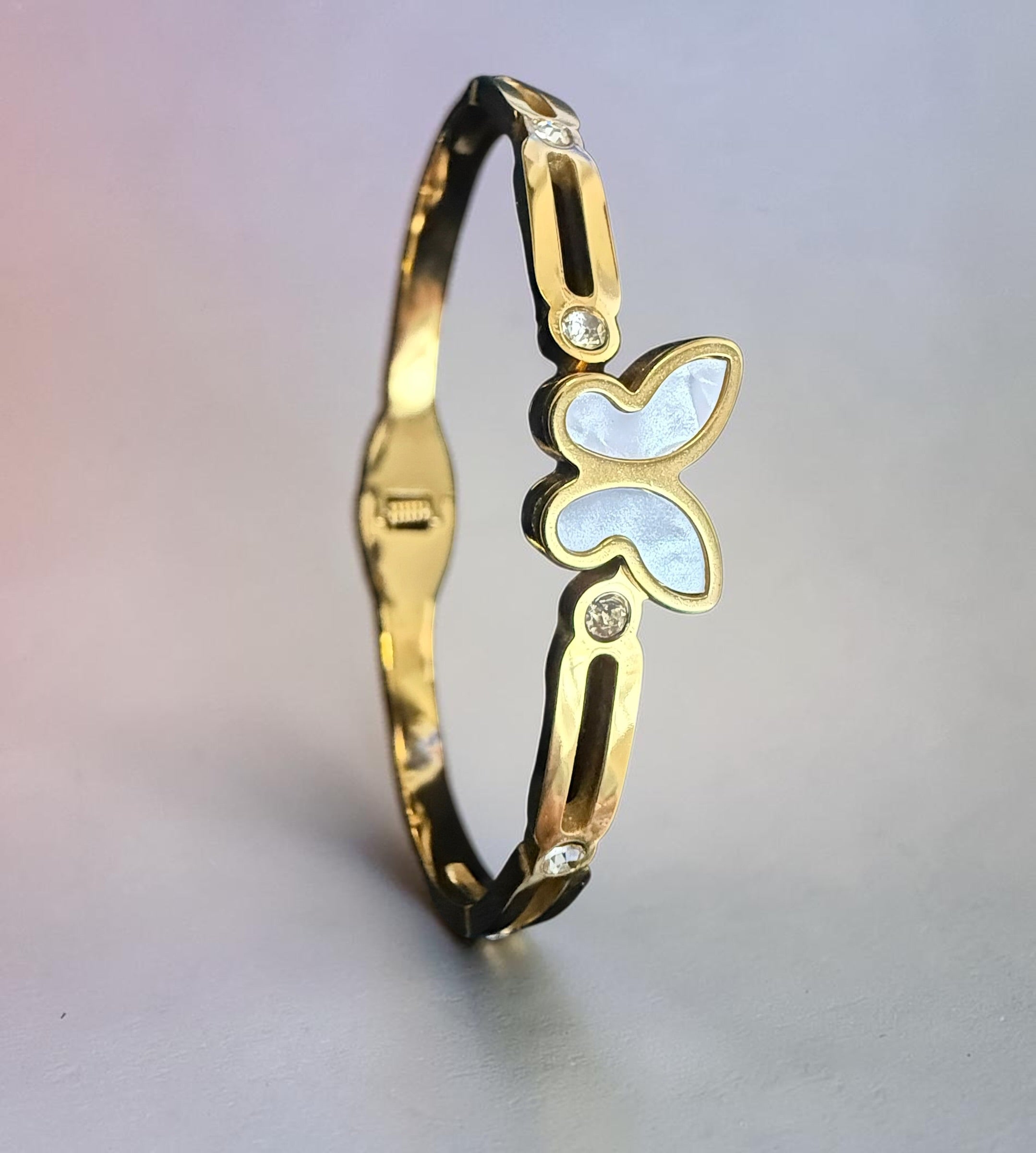 Gold-Tone White Butterfly Stretch-Open Bangle Bracelet 8059