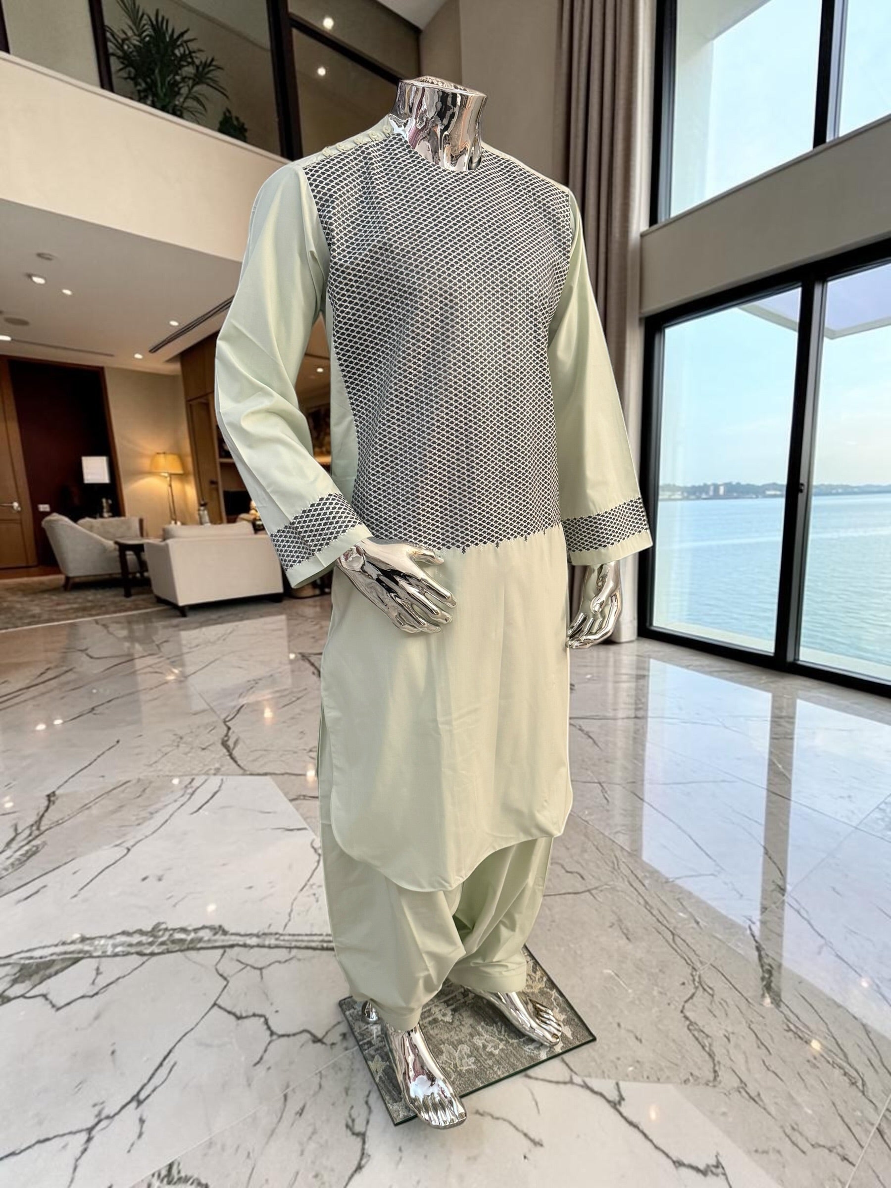 Medium Men’s Pistachio Green Perahan o Tunban with Charcoal Machine Embroidery – Traditional Afghan Outfit
