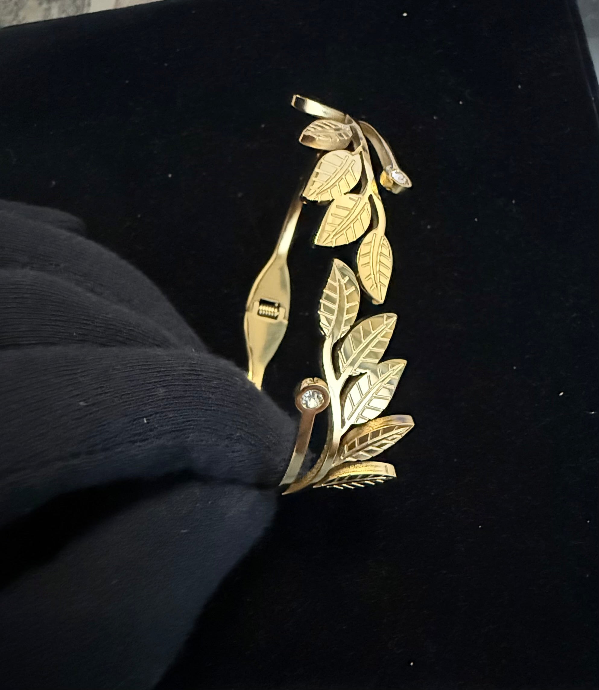 Gold Tone Leaf Vine Stretch Open Bangle Bracelet with Clear Stone Accents 8060
