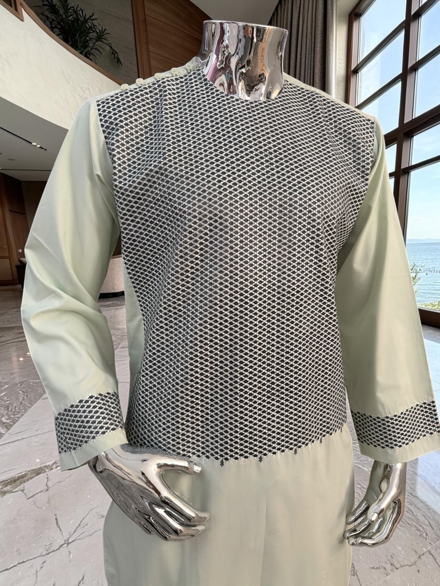 Medium Men’s Pistachio Green Perahan o Tunban with Charcoal Machine Embroidery – Traditional Afghan Outfit