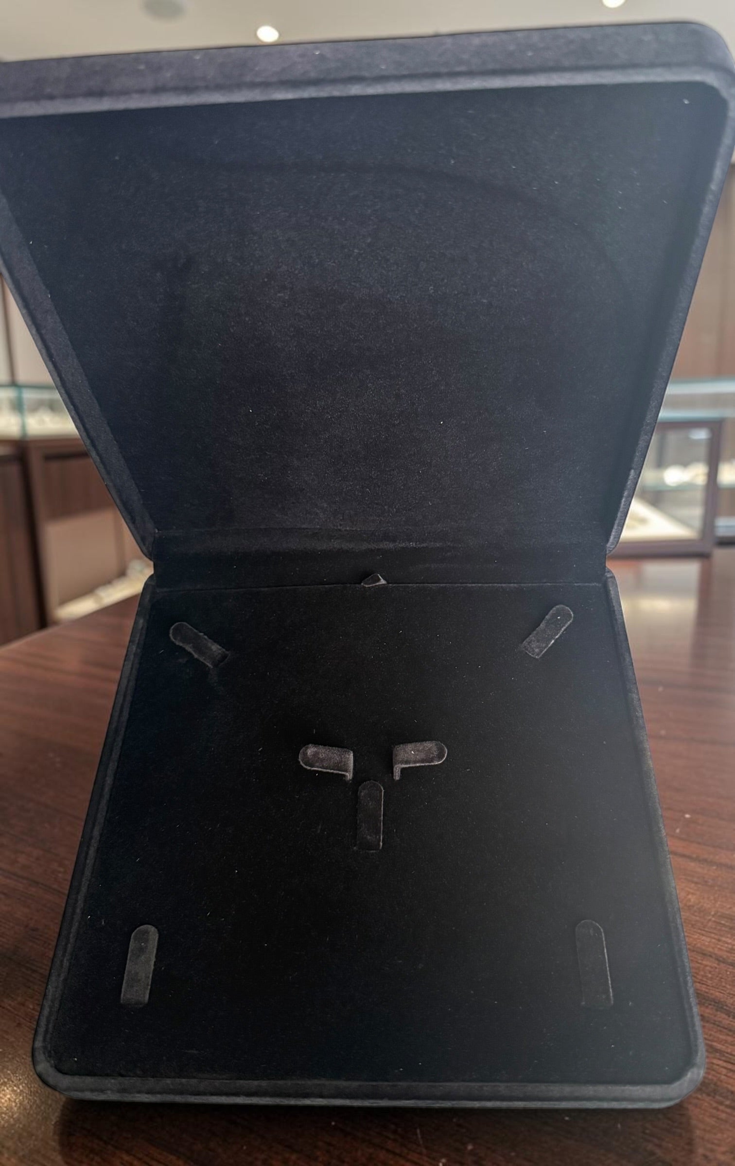 Large Black Velvet Necklace Jewelry Gift Box 7.25 x 7.25 x 1.5 Inches 6004