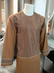 Afghan Traditional Men’s Kameez Shalwar with Machine Khamakdozi – Brown (Small)