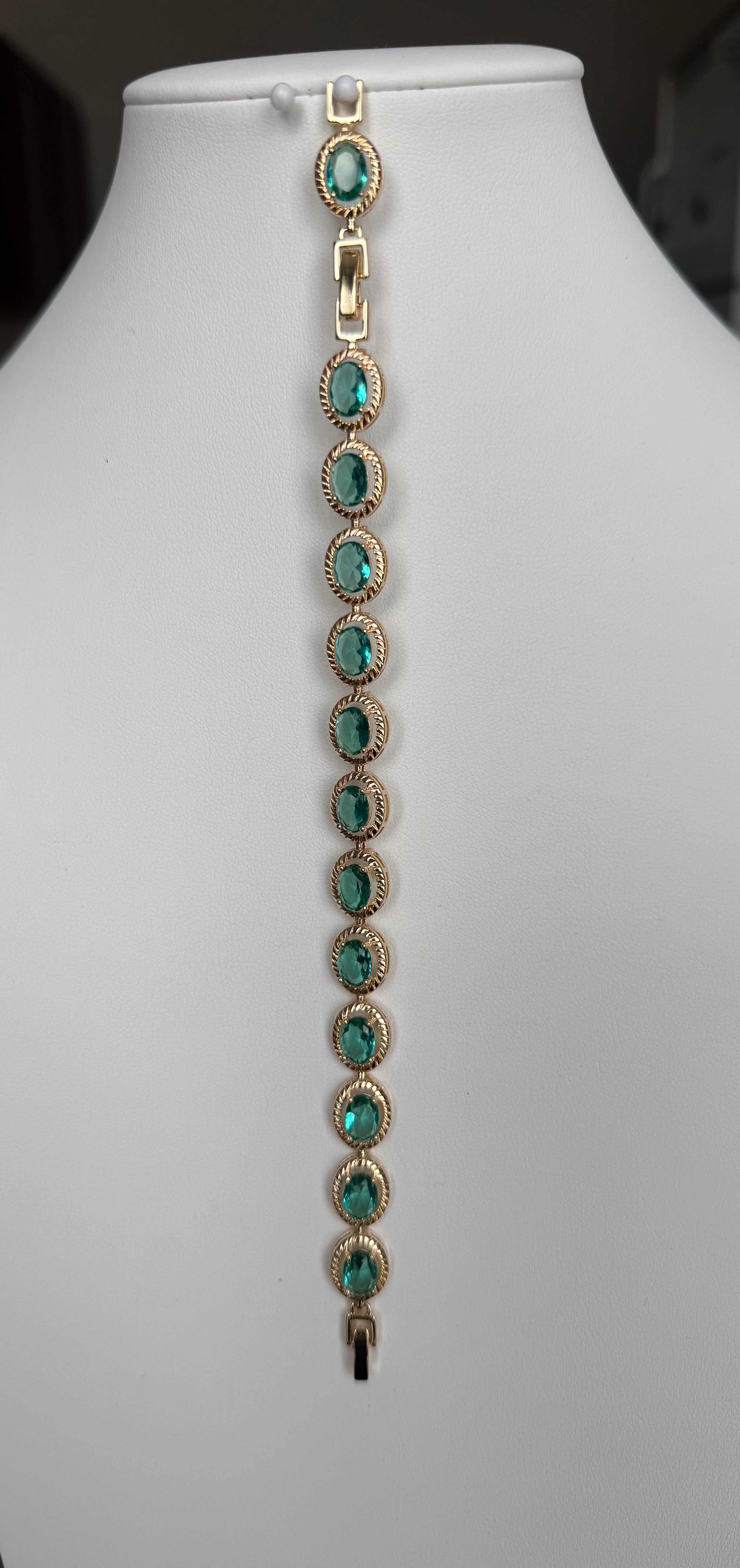 Emerald Green Oval Crystal Gold-Tone Tennis Bracelet | Elegant Statement Jewelry 7276