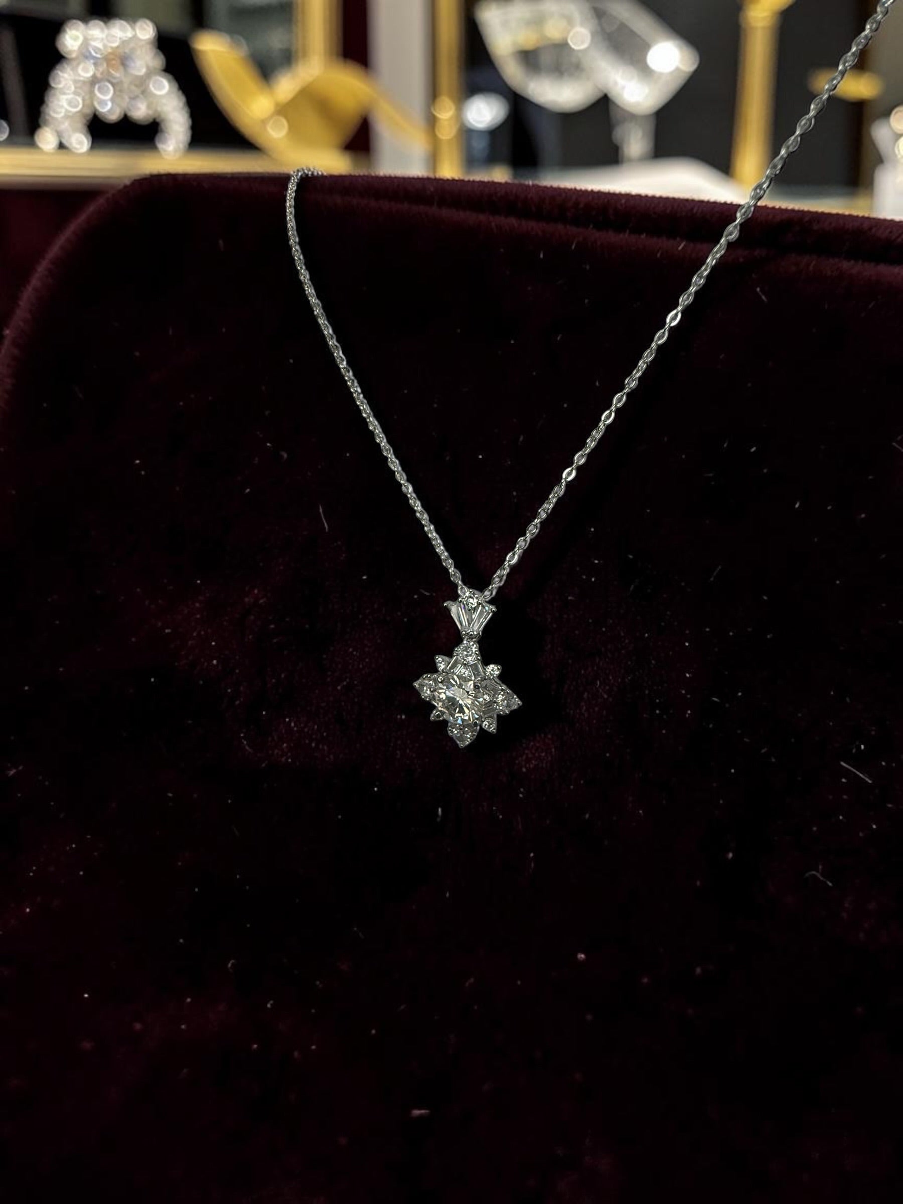 S925 Sterling Silver Round Cut Statement Pendant Necklace – Multi-Cut Crystal Halo 7160