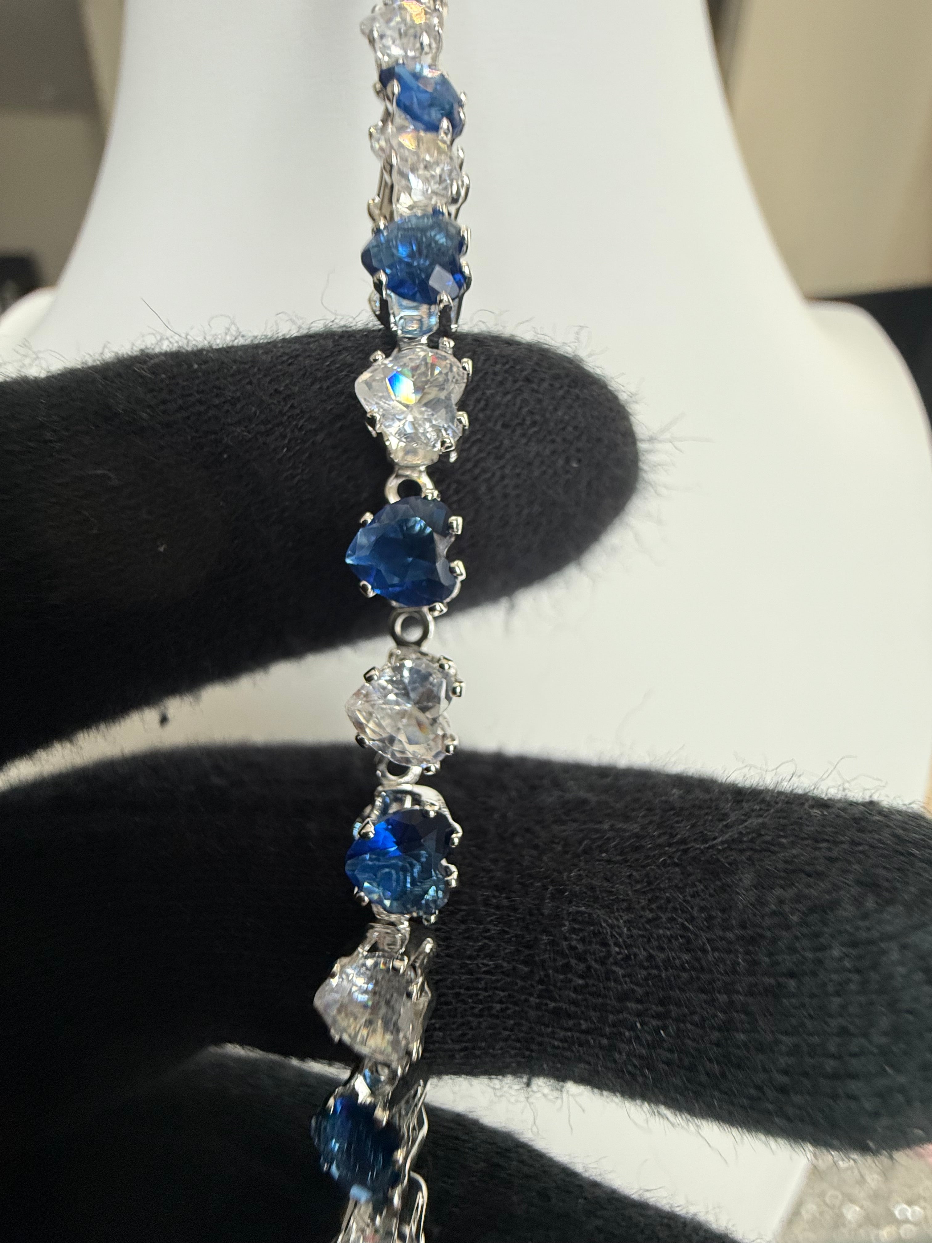 Royal Blue & Clear Heart Crystal Tennis Bracelet – Silver Tone Statement Jewelry 7107