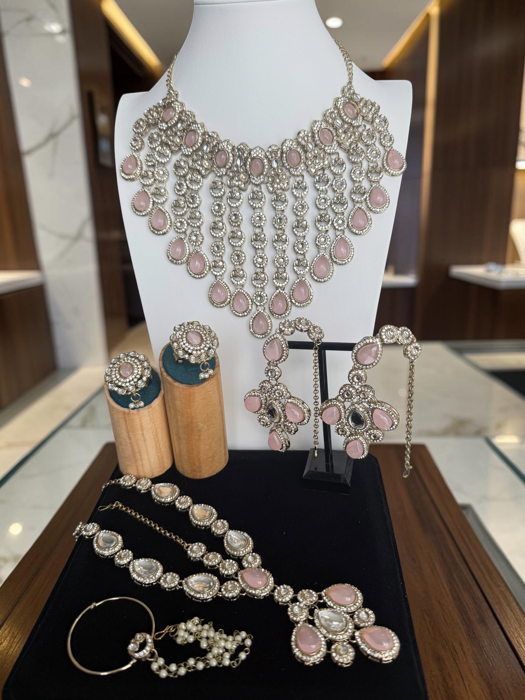 Luxury 6-Piece Blush Pink Indian Bridal Jewelry Set – Kundan Necklace, Earrings, Sheeshphool, Nath & 2 Adjustable Rings | Brass Alloy | 2 Gift Boxes 6063