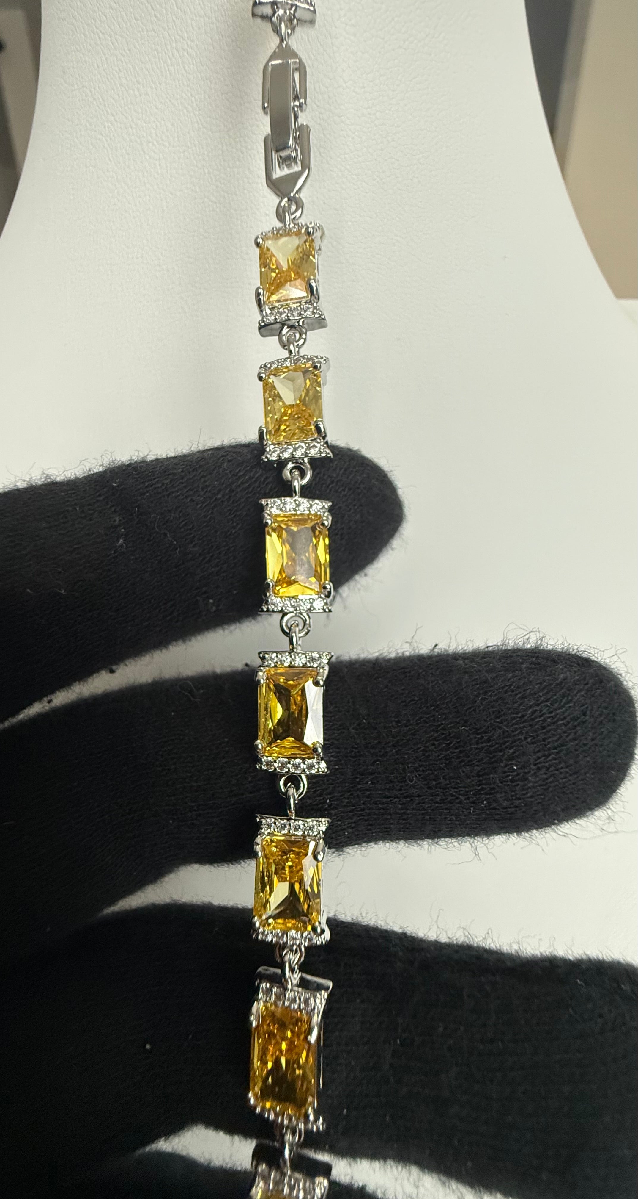 Golden Yellow Emerald-Cut Crystal Link Bracelet – Silver-Tone Statement Bracelet for Women 7127