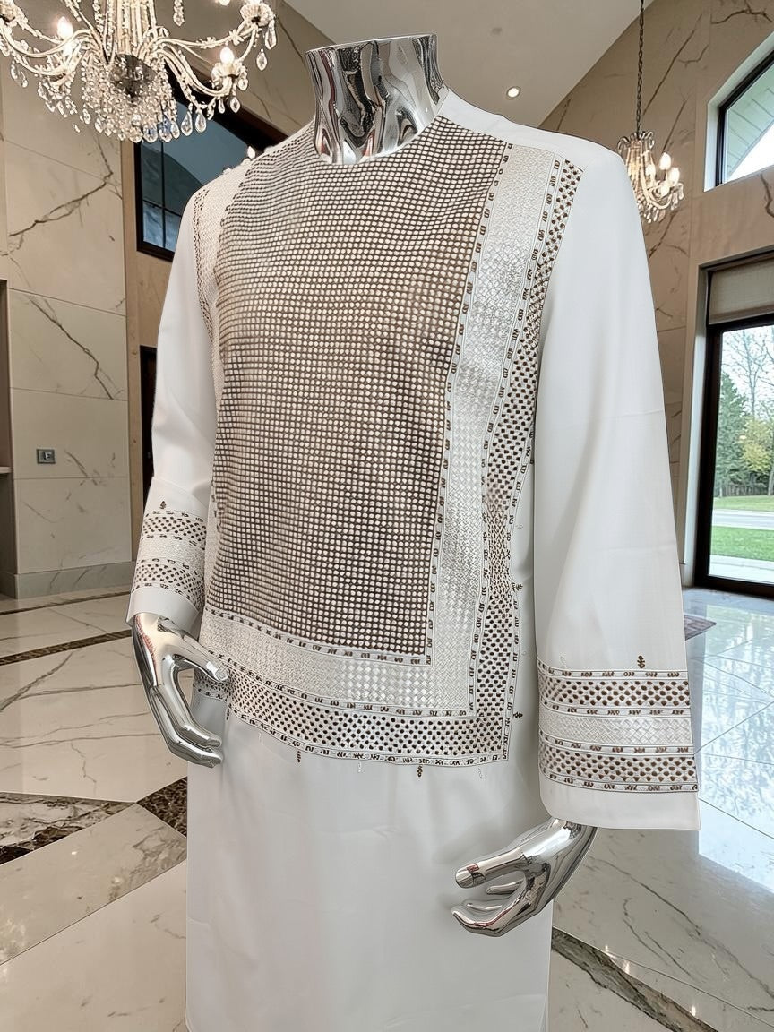 Medium Off White Machine Embroidery Yakhan Parahan Tunban – Premium Afghan Traditional Outfit