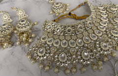 4-Piece Silver-Tone Kundan Bridal Choker Jewelry Set with Earrings, Nose Ring & Sheeshphool 027