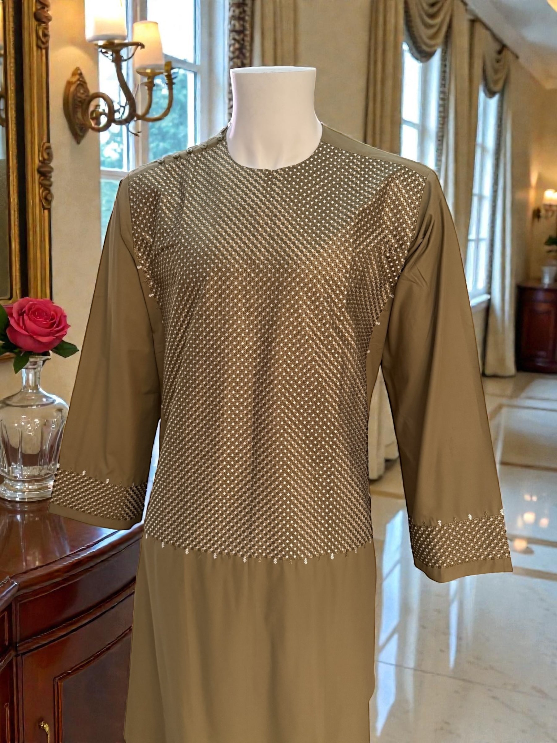 Large Afghan Parahan Tunban with Machine Embroidered White Geometric Stitch Pattern – Men’s Traditional Wear