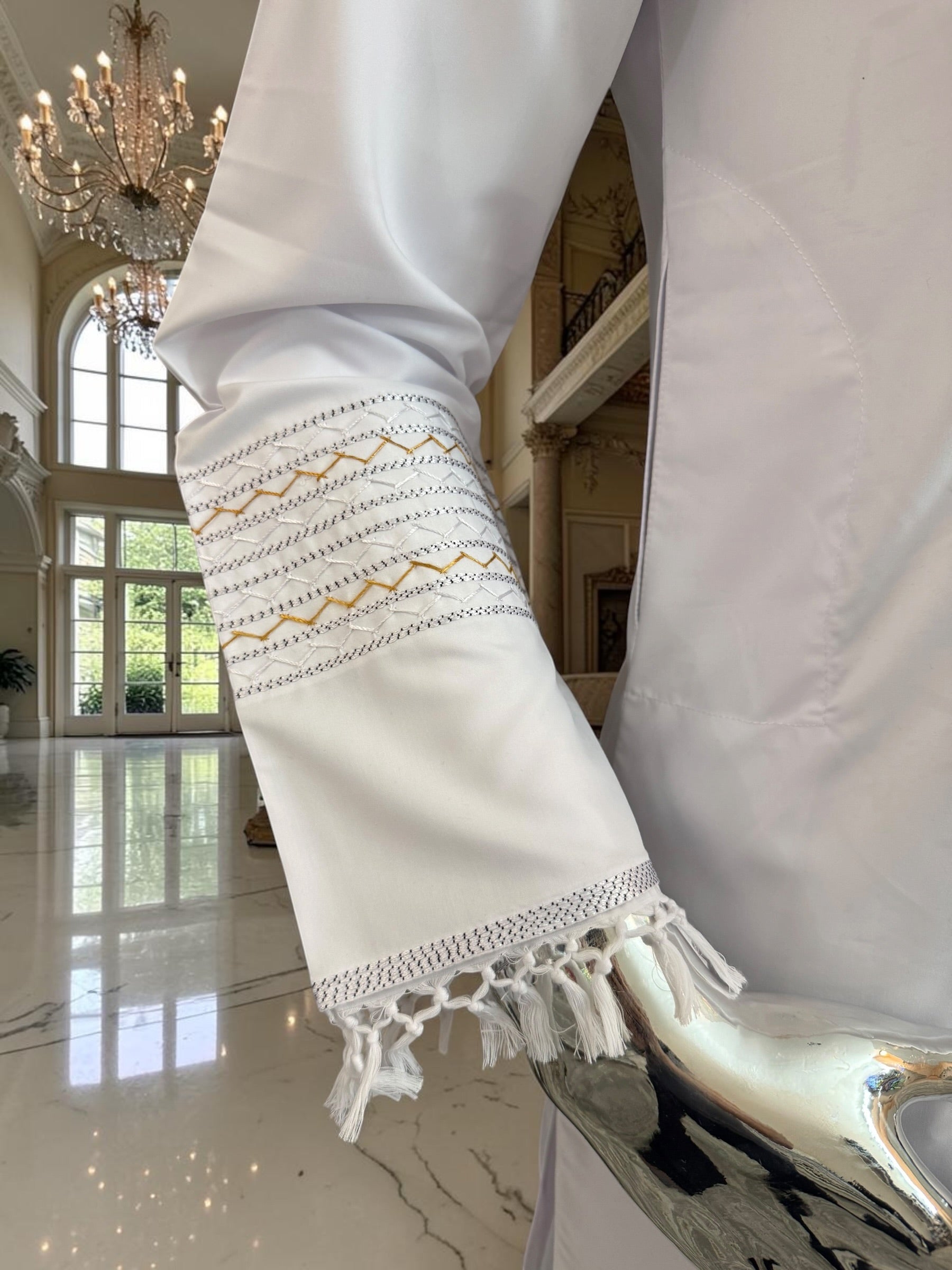 X-Small to Small Men’s White Afghan Parahan Tunban – Handmade Gold Embroidery on Chest & Sleeves