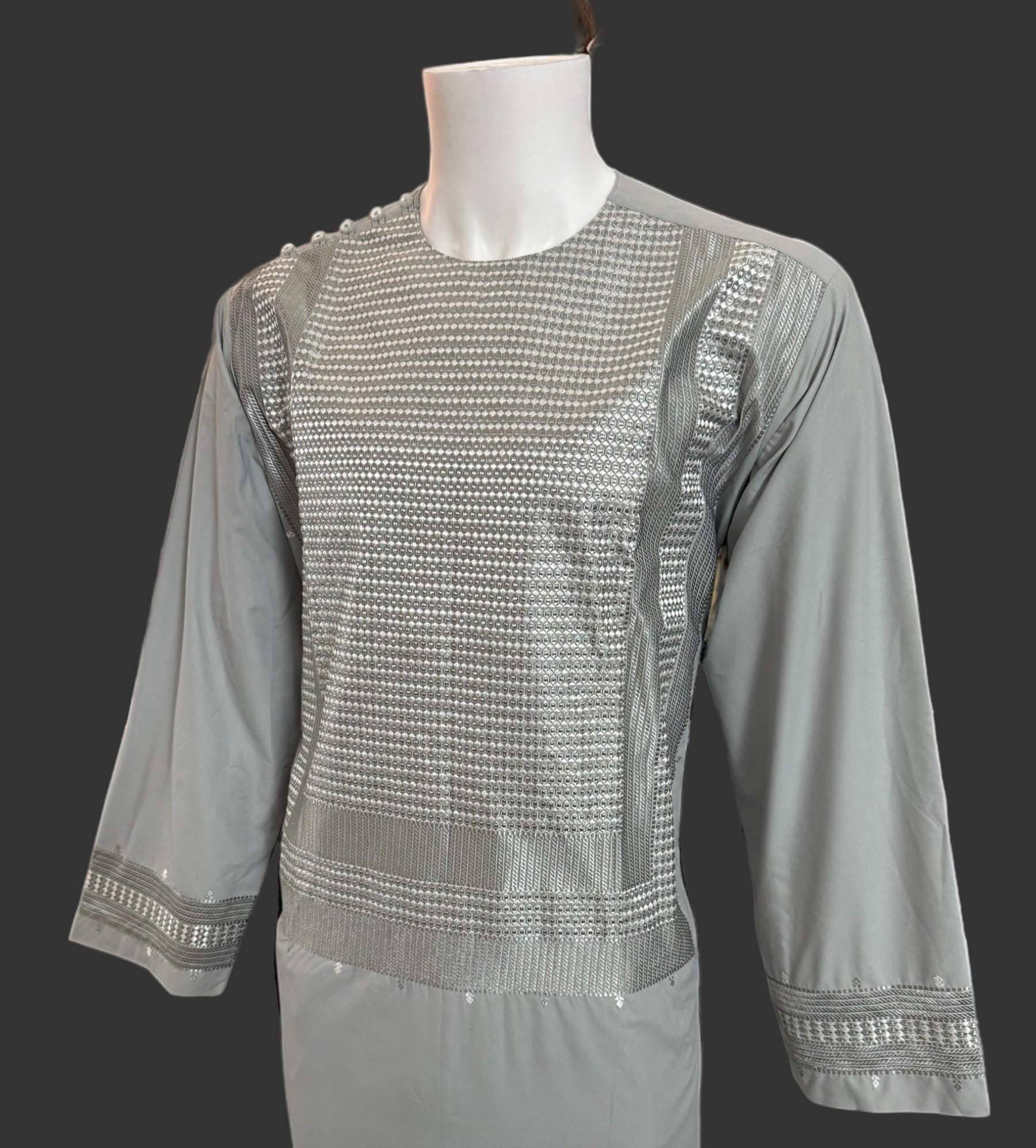 Men’s Light Gray Parahan Tumban with Silver Machine Embroidery – Traditional Afghan Outfit, XL