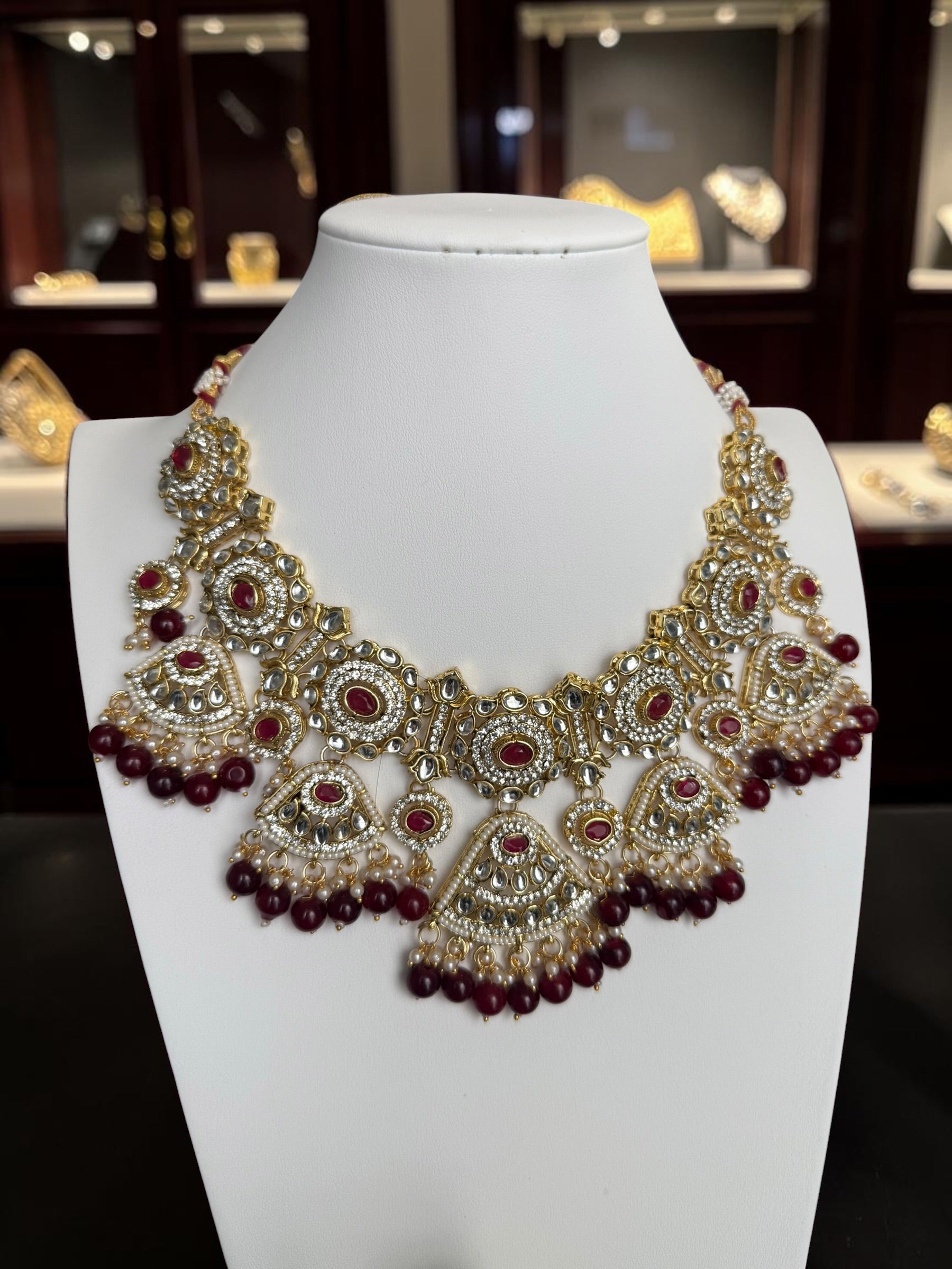 Luxury Kundan Bridal Jewelry Set with Sheeshphool, Necklace & Earrings – Ruby Red, Emerald Green & Pearl White