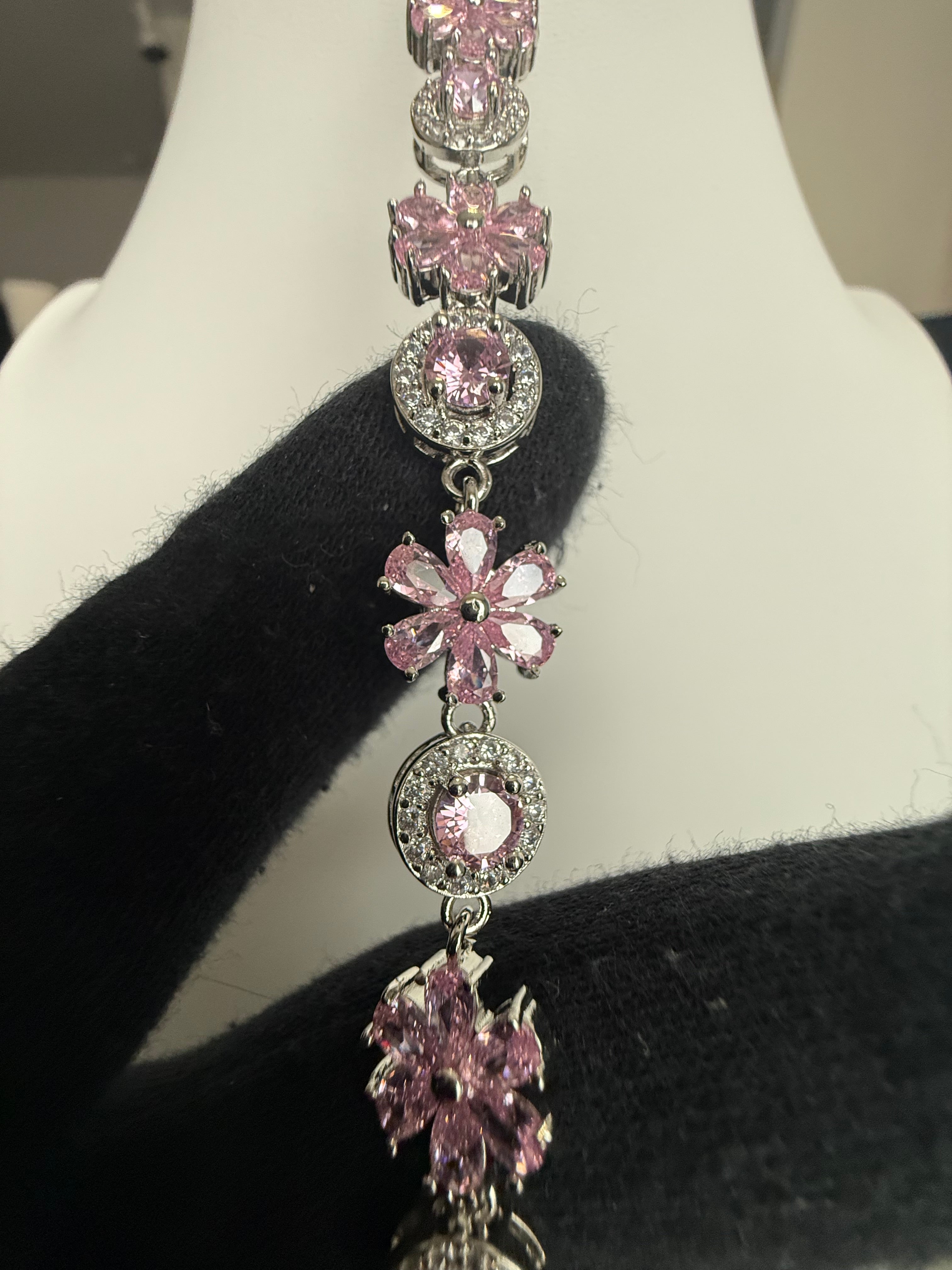 Pink Floral Crystal Link Bracelet – Silver-Tone Flower & Halo Statement Bracelet for Women 7123