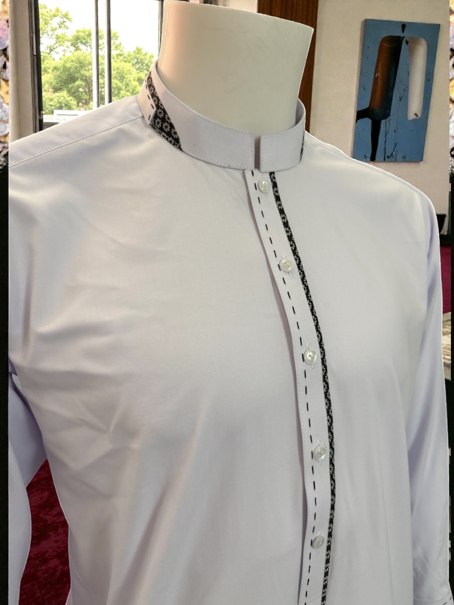 Men’s White Afghan Parahan Tumban – Black Embroidered Placket & Classic Collar | Luqmaan Boutique (Large)
