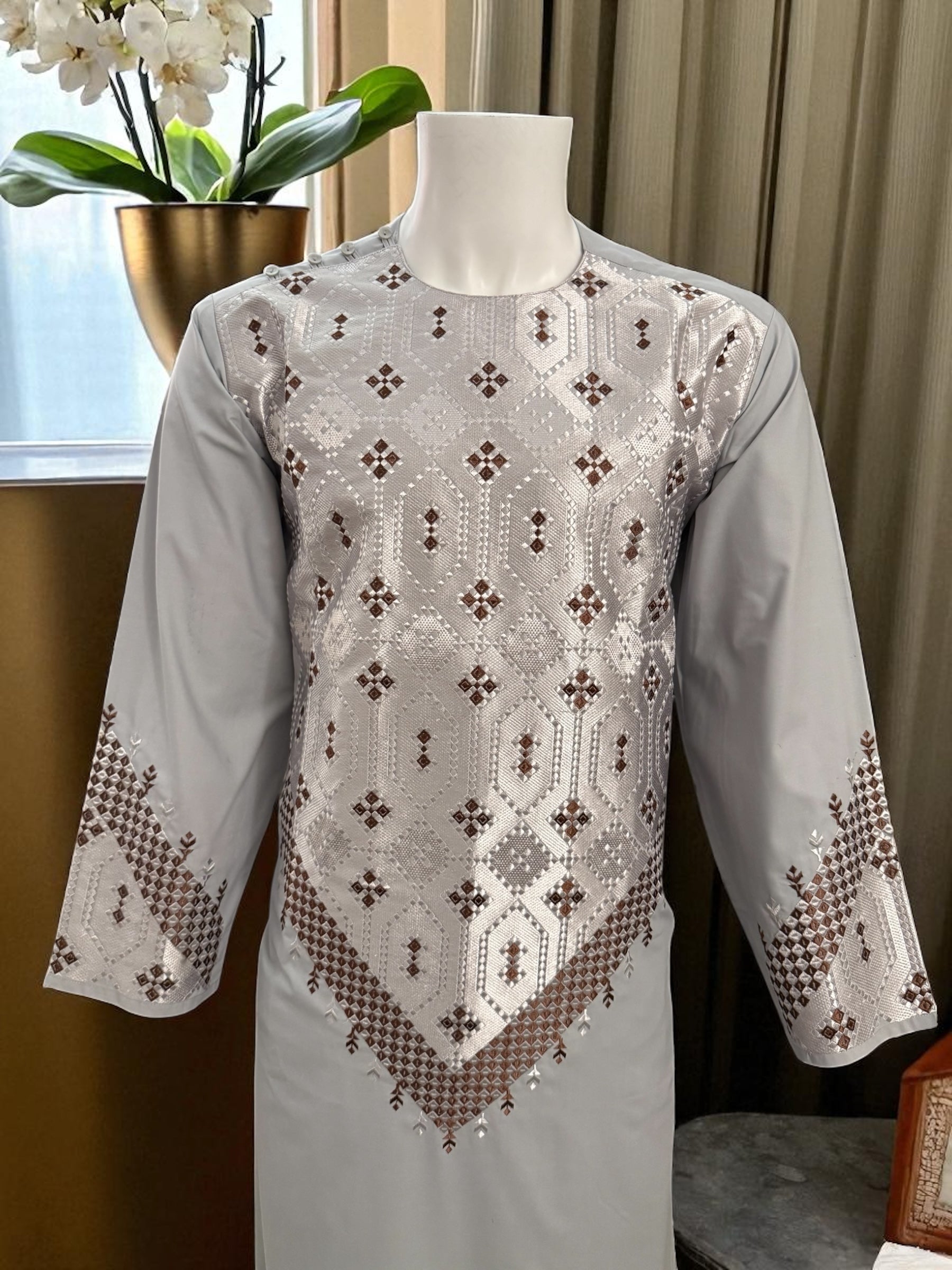 Men’s Light Gray Traditional Kameez with Brown and Silver Machine Embroidery – Large