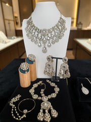 Clear White Kundan Half Bridal Jewelry Set – 6-Piece Necklace, Earrings, Sheeshphool, Nath & Adjustable Rings 6062
