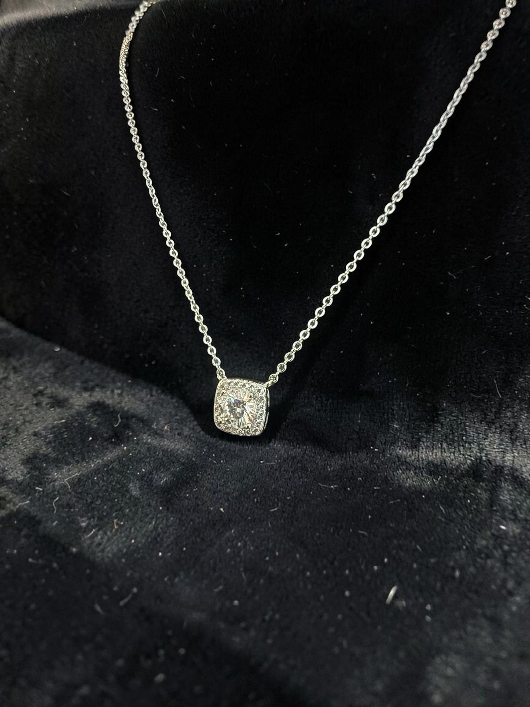 Cushion Halo Moissanite Necklace for Women – Round Moissanite Pendant, GRA Certified, High-Quality Brass, Gift Box Included 7058