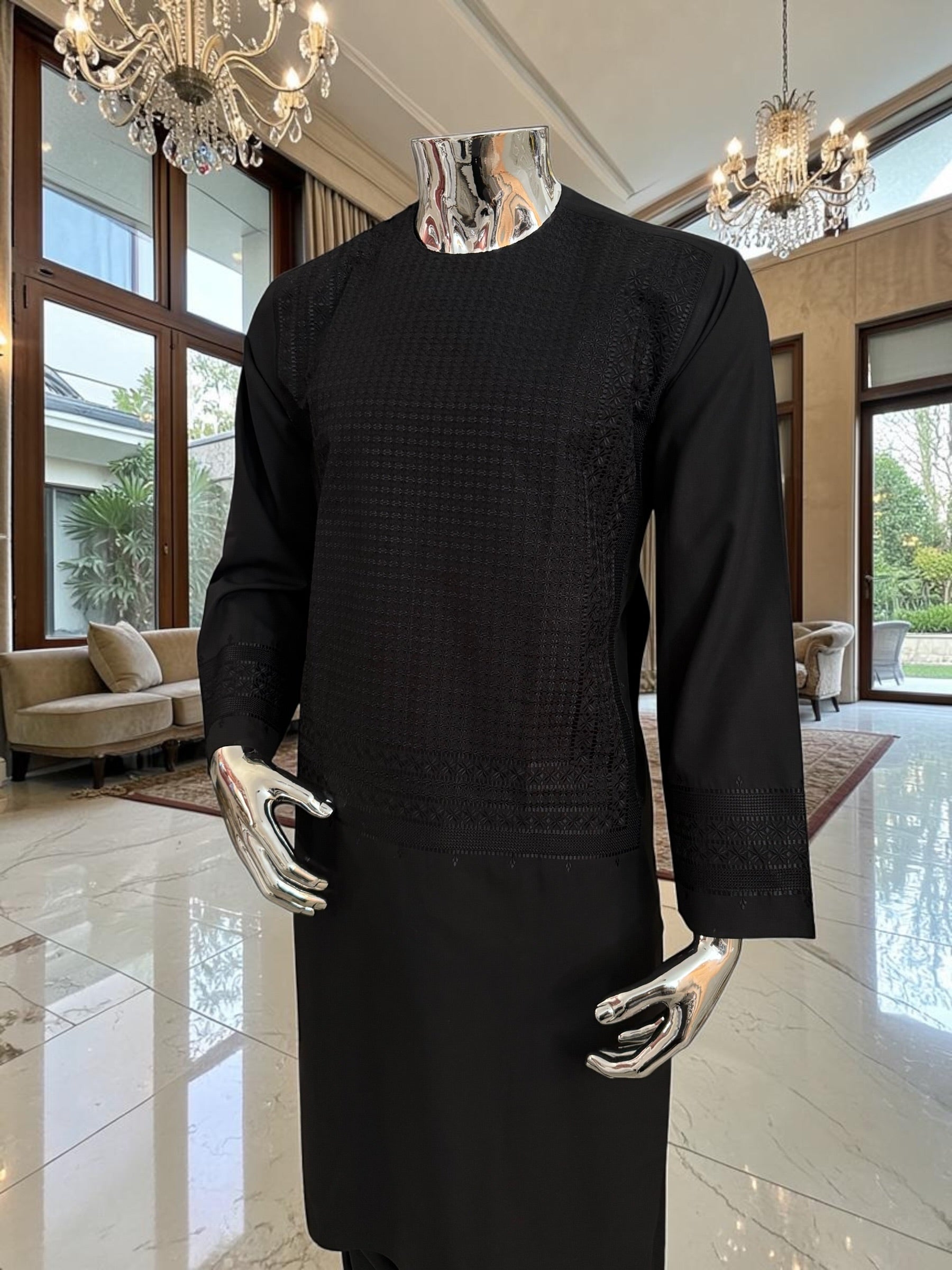 Medium Black Afghan Kameez with Machine Embroidery | Traditional Men’s Parahan Tunban