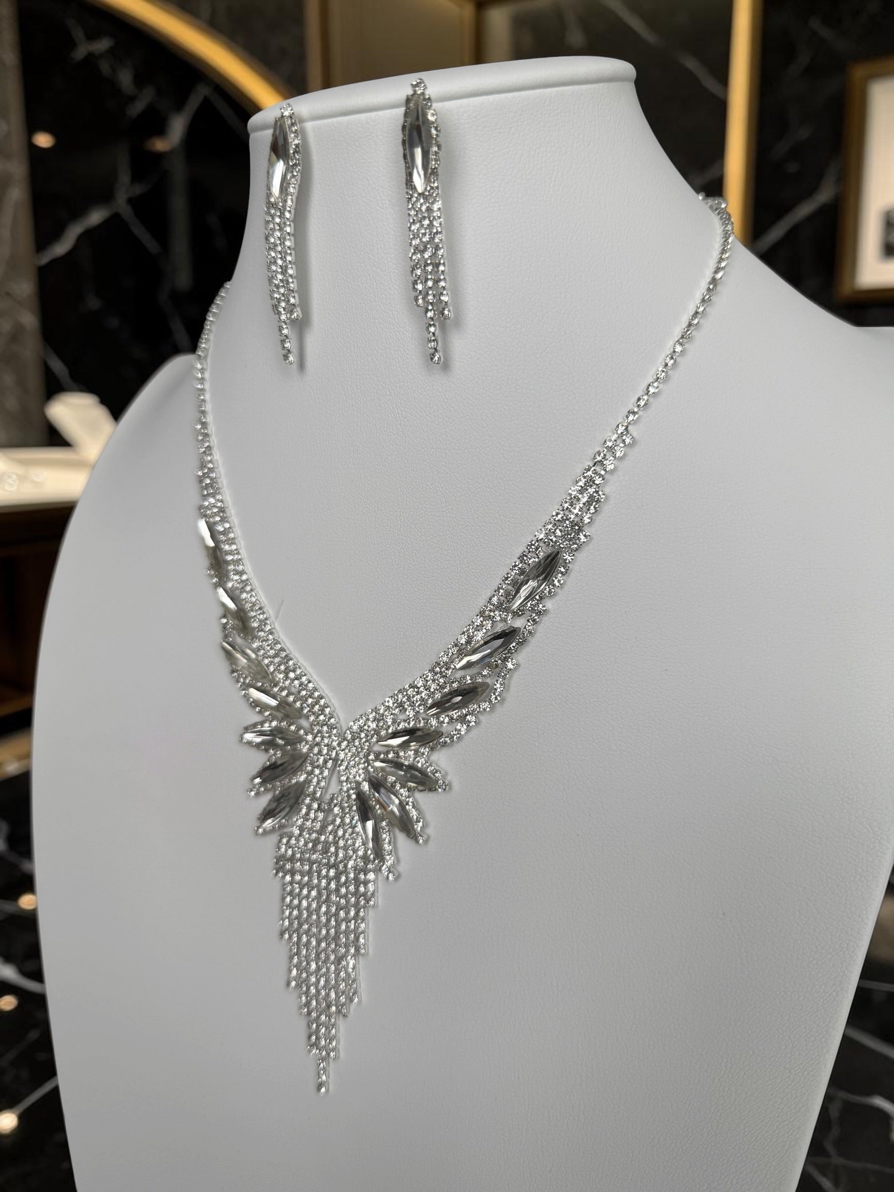 Crystal Rhinestone Statement Necklace & Earrings Set – Silver-Tone Leaf Design with Tassel, 7 Color Options, Jewelry Box Included