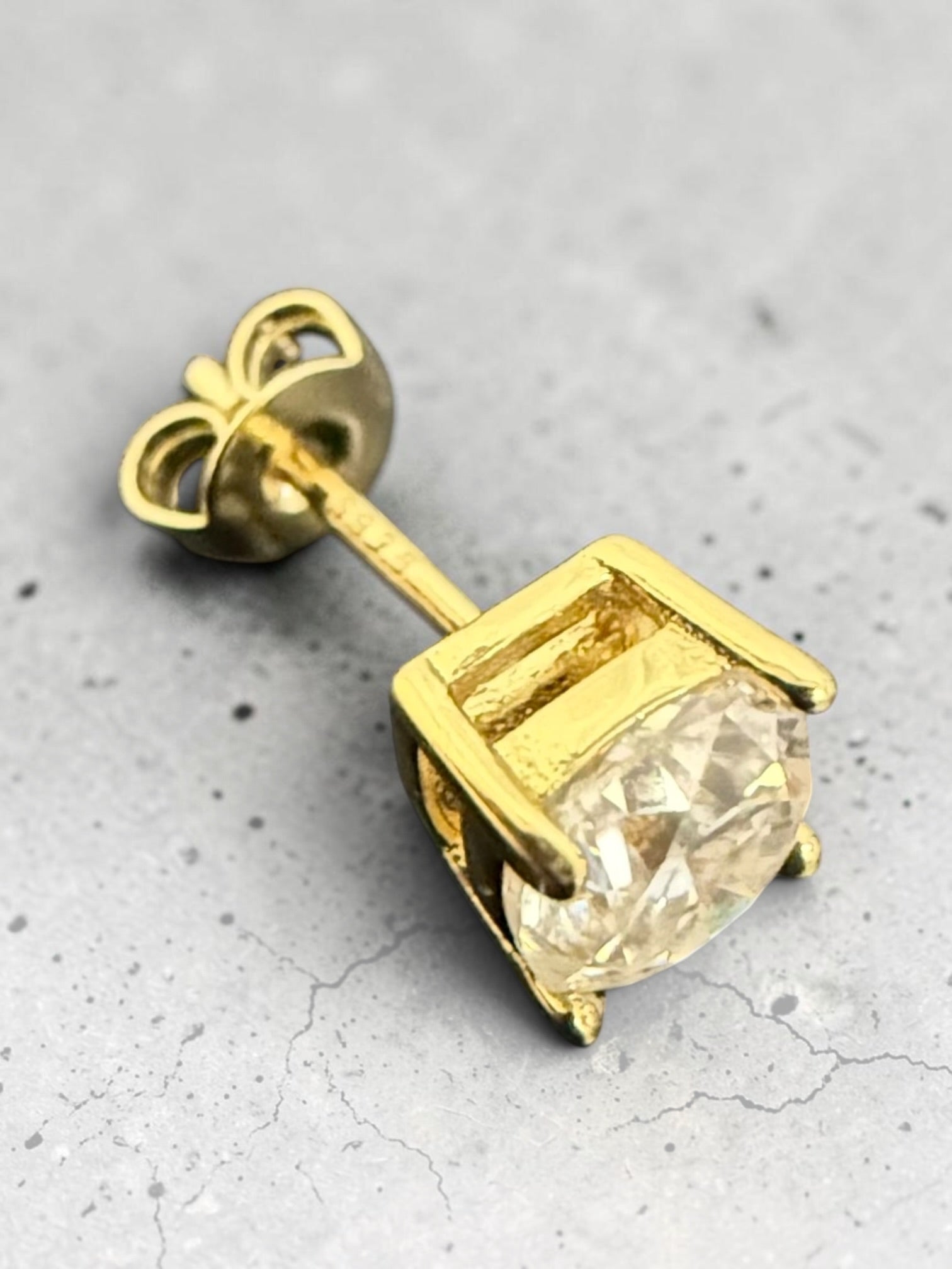 1 CT Cushion-Cut Moissanite Stud Earrings, D Color VVS1 Diamond Alternative, Gold or Silver-Plated Bridal Jewelry Gift