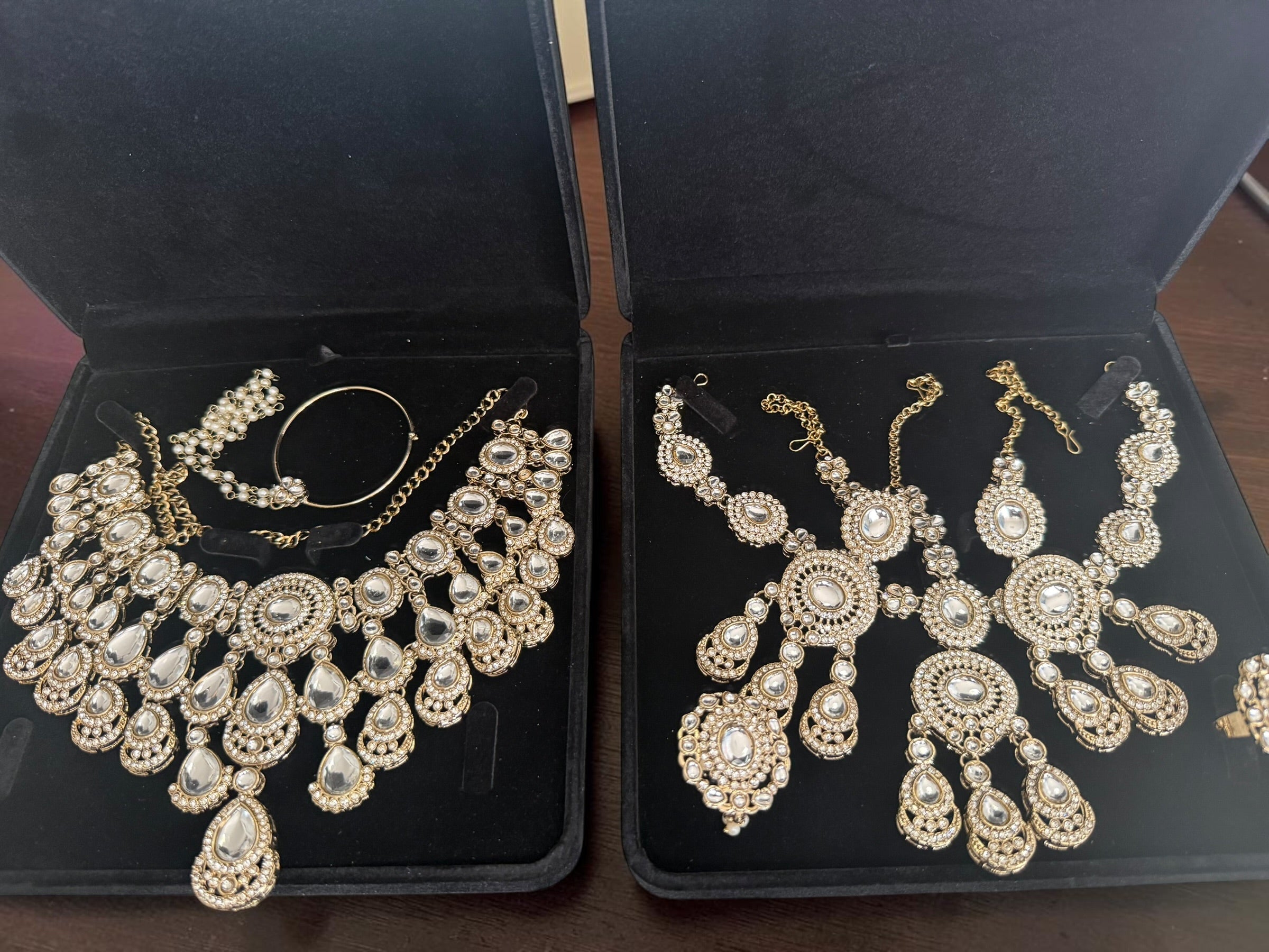 Clear White Kundan Half Bridal Jewelry Set – 6-Piece Necklace, Earrings, Sheeshphool, Nath & Adjustable Rings 6062