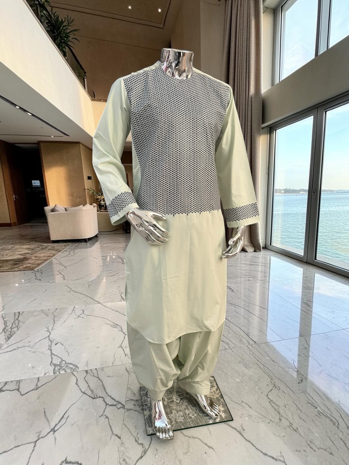 Medium Men’s Pistachio Green Perahan o Tunban with Charcoal Machine Embroidery – Traditional Afghan Outfit