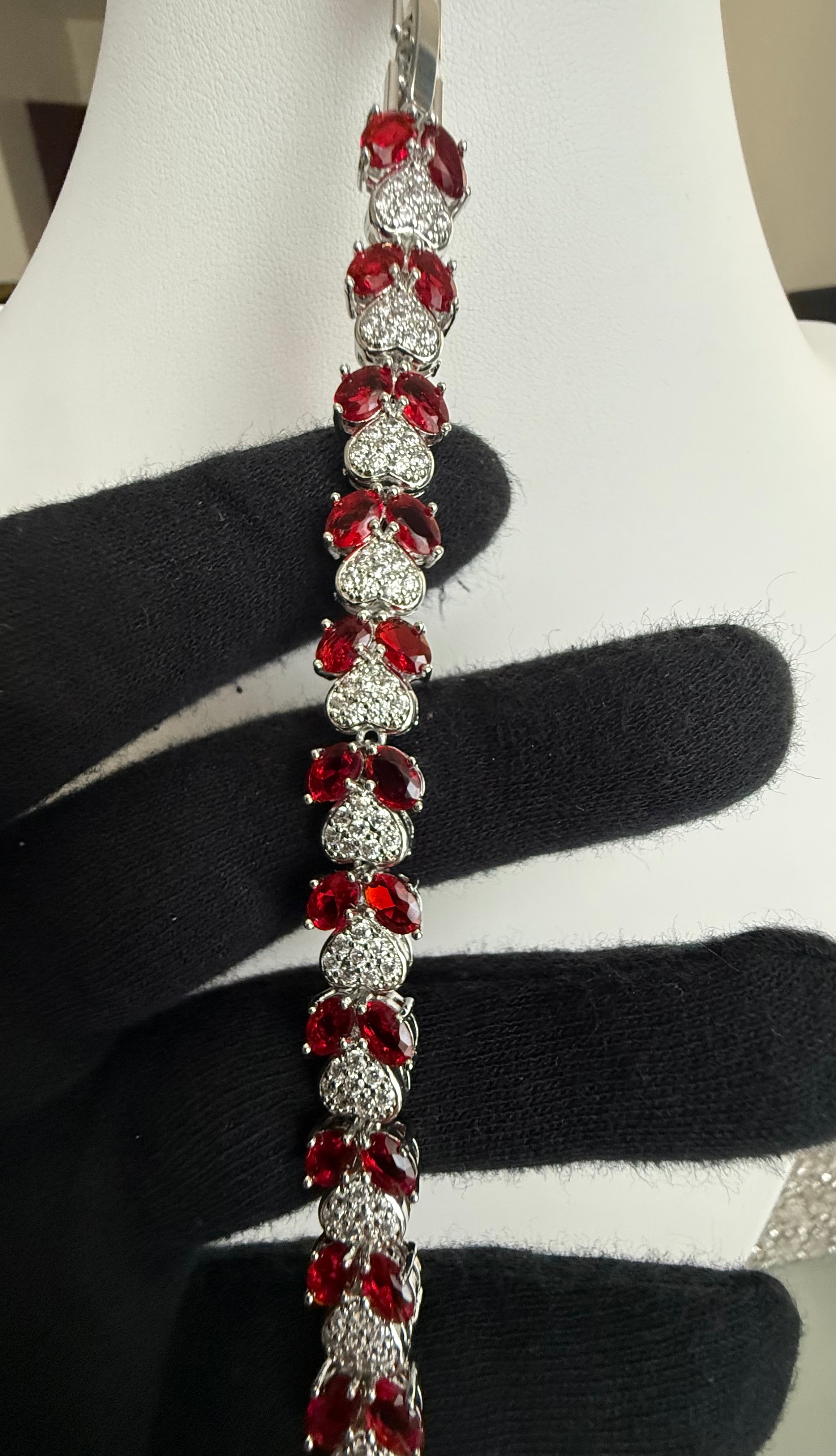 Ruby Red Crystal Heart Link Bracelet – Silver Tone Sparkling Statement Jewelry 7102