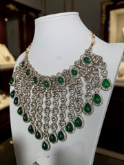 Luxury 6-Piece Emerald Green Indian Bridal Jewelry Set – Kundan Necklace, Earrings, Sheeshphool, Nath & 2 Adjustable Rings | 2 Gift Boxes 6064