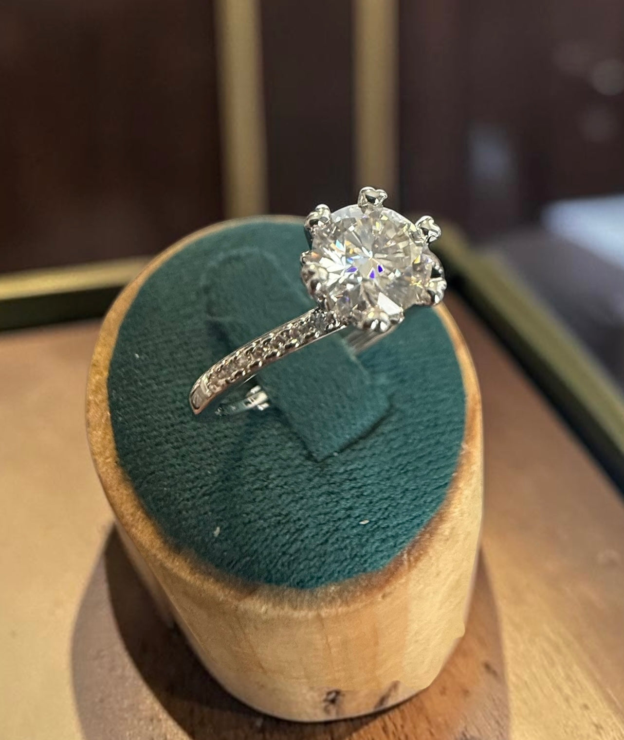 1 CT Certified Moissanite Adjustable Ring – Round Brilliant Solitaire Silver Tone Ring with GRA Certificate & Jewelry Box 7059