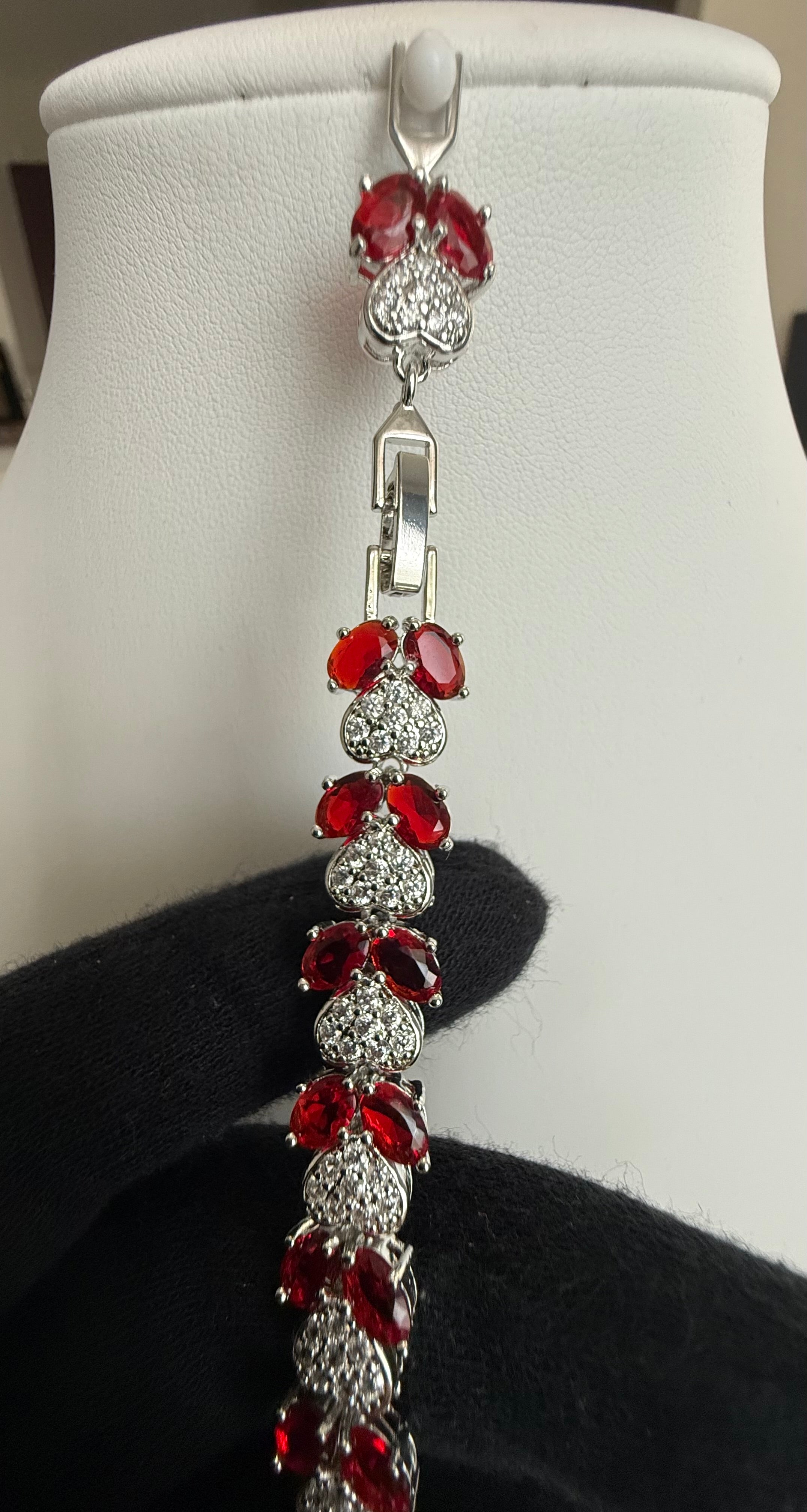 Ruby Red Crystal Heart Link Bracelet – Silver Tone Sparkling Statement Jewelry 7102
