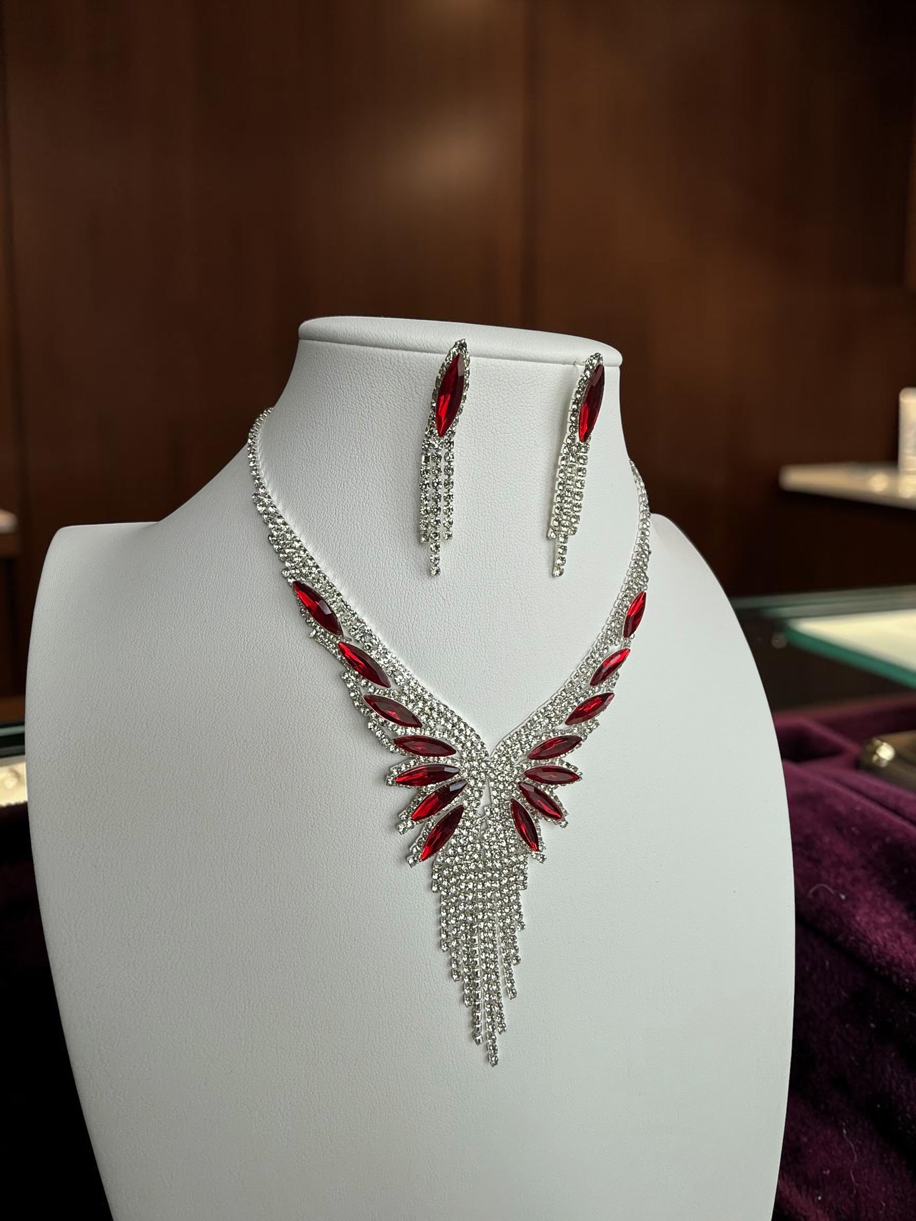 Crystal Rhinestone Statement Necklace & Earrings Set – Silver-Tone Leaf Design with Tassel, 7 Color Options, Jewelry Box Included