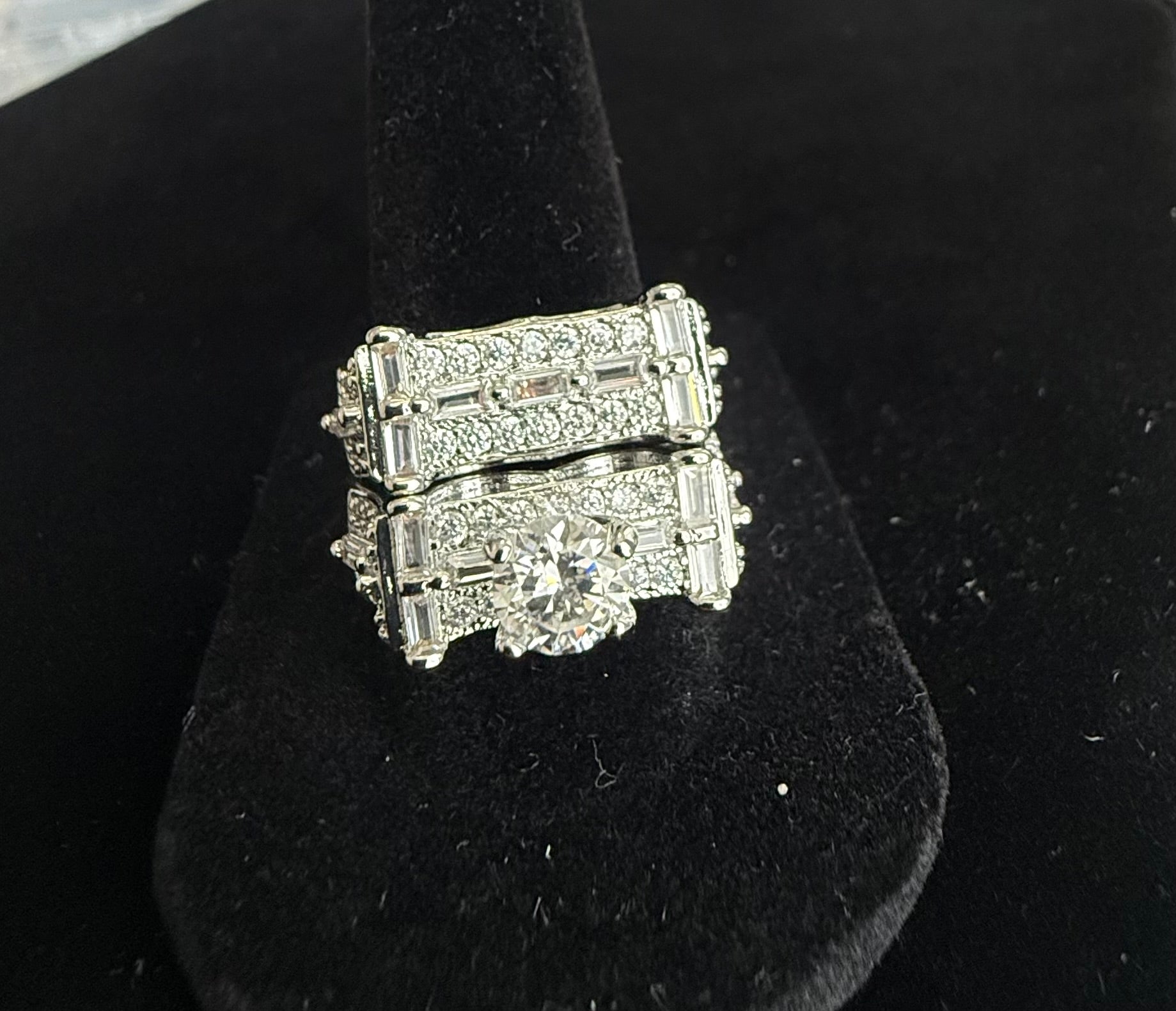 Luxury Moissanite Bridal Ring Set with Baguette Accents – Sterling Silver, Size 8.5      6013