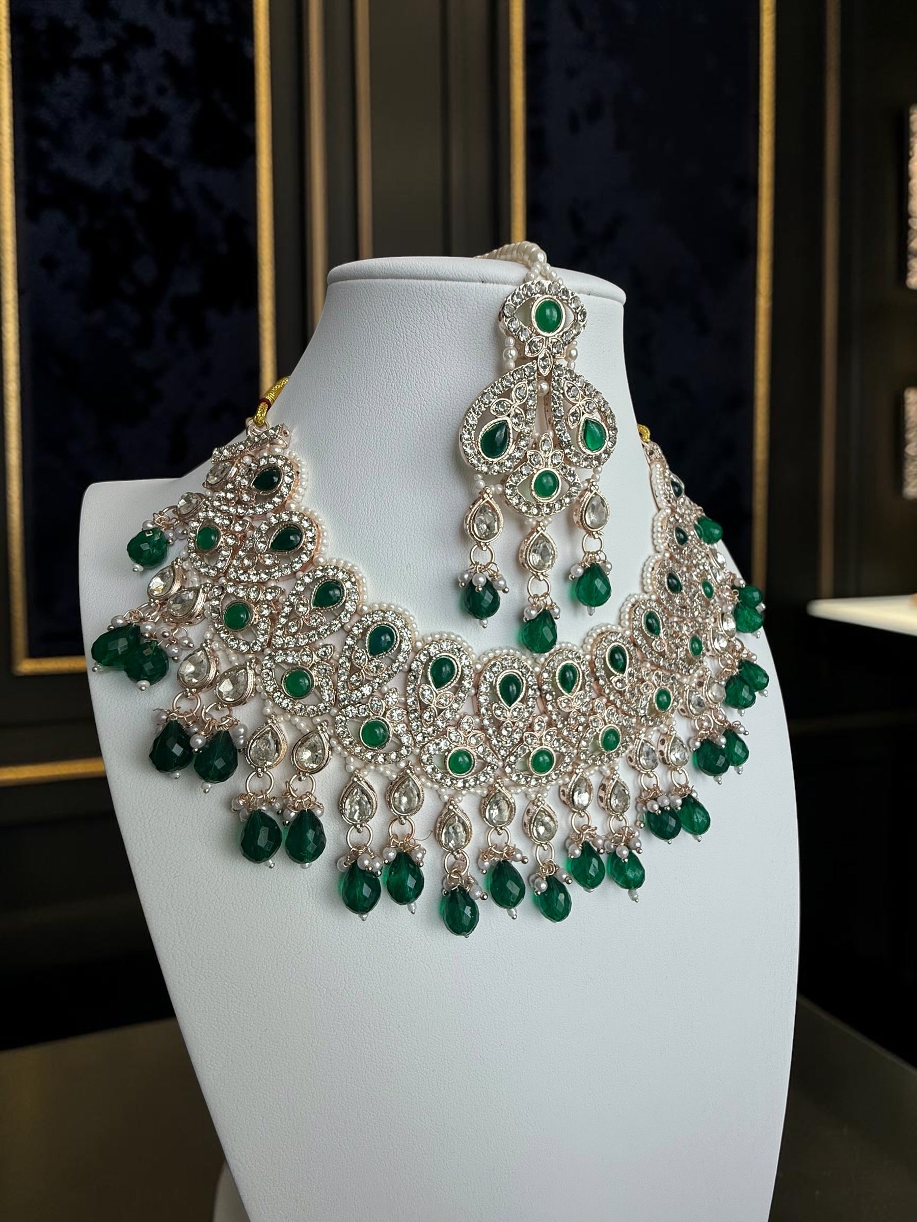 Emerald Green Kundan Bridal Jewelry Set with Earrings & Maang Tikka | Rose Gold Indian Pakistani Afghan Wedding Necklace | Jewelry Gift Box Included 6046