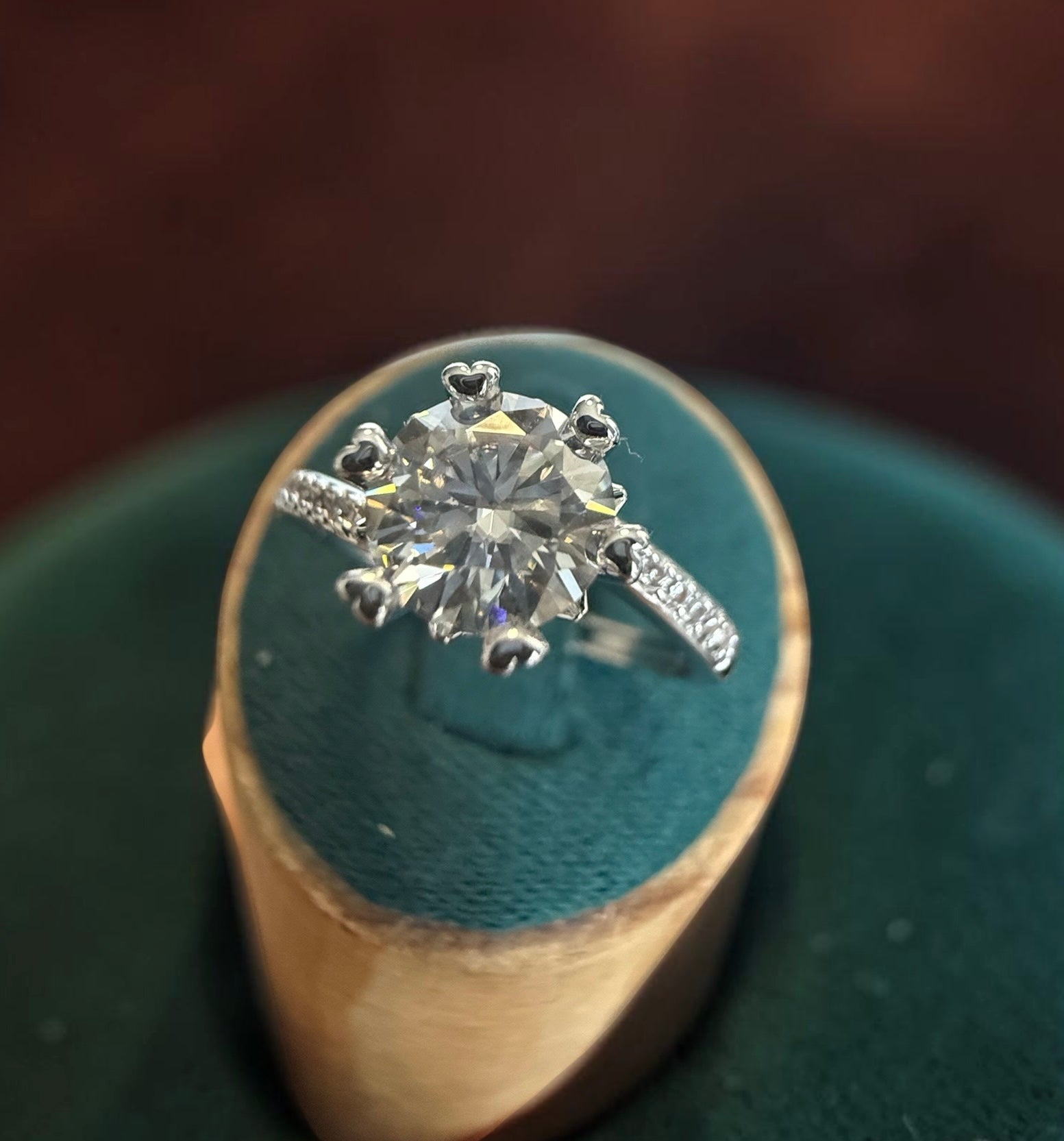 1 CT Certified Moissanite Adjustable Ring – Round Brilliant Solitaire Silver Tone Ring with GRA Certificate & Jewelry Box 7059