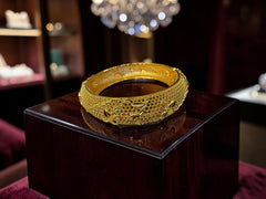 Women’s Gold-Tone Copper Floral Bangle – Dubai-Inspired Textured Bracelet 035