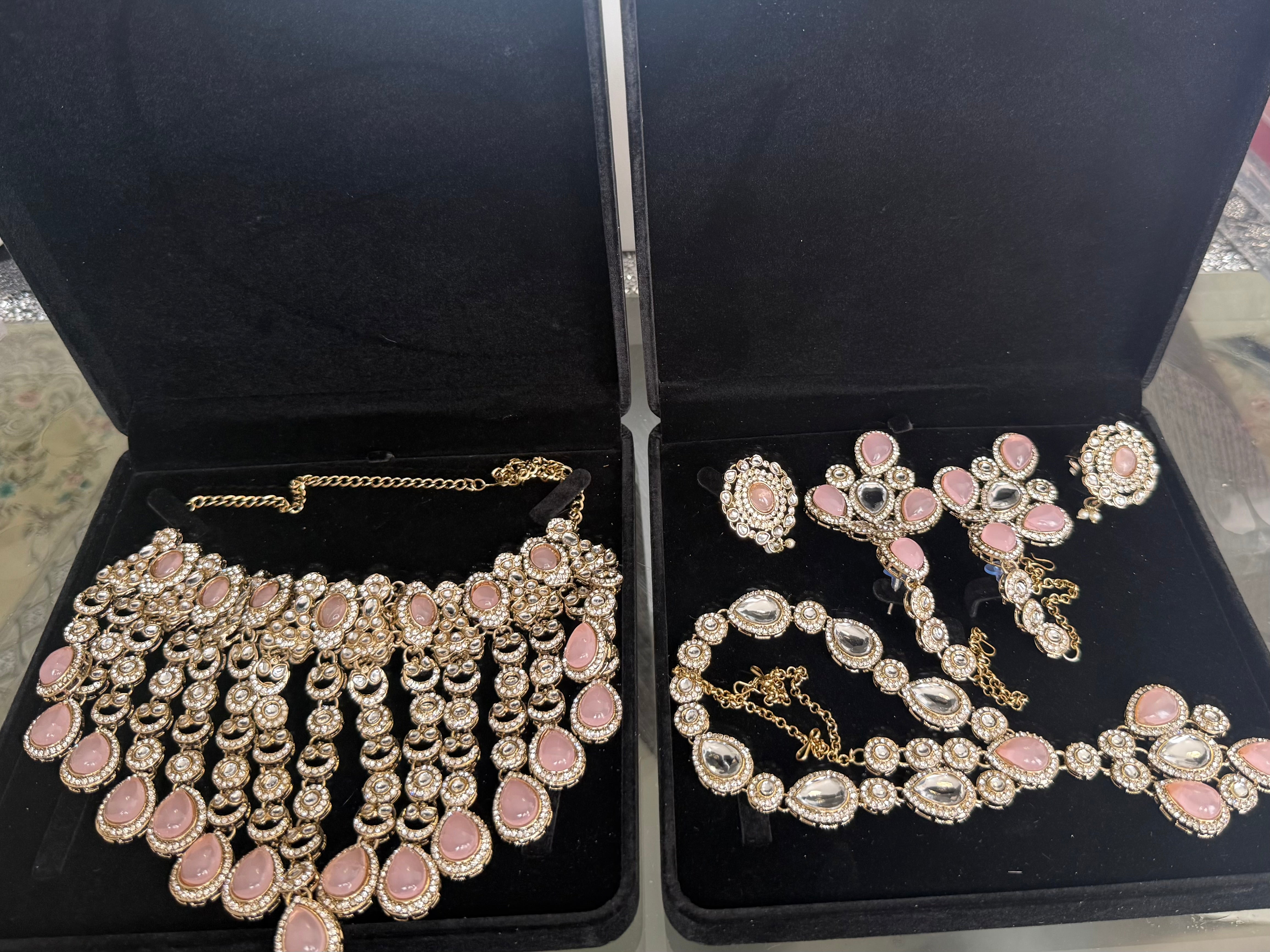 Luxury 6-Piece Blush Pink Indian Bridal Jewelry Set – Kundan Necklace, Earrings, Sheeshphool, Nath & 2 Adjustable Rings | Brass Alloy | 2 Gift Boxes 6063