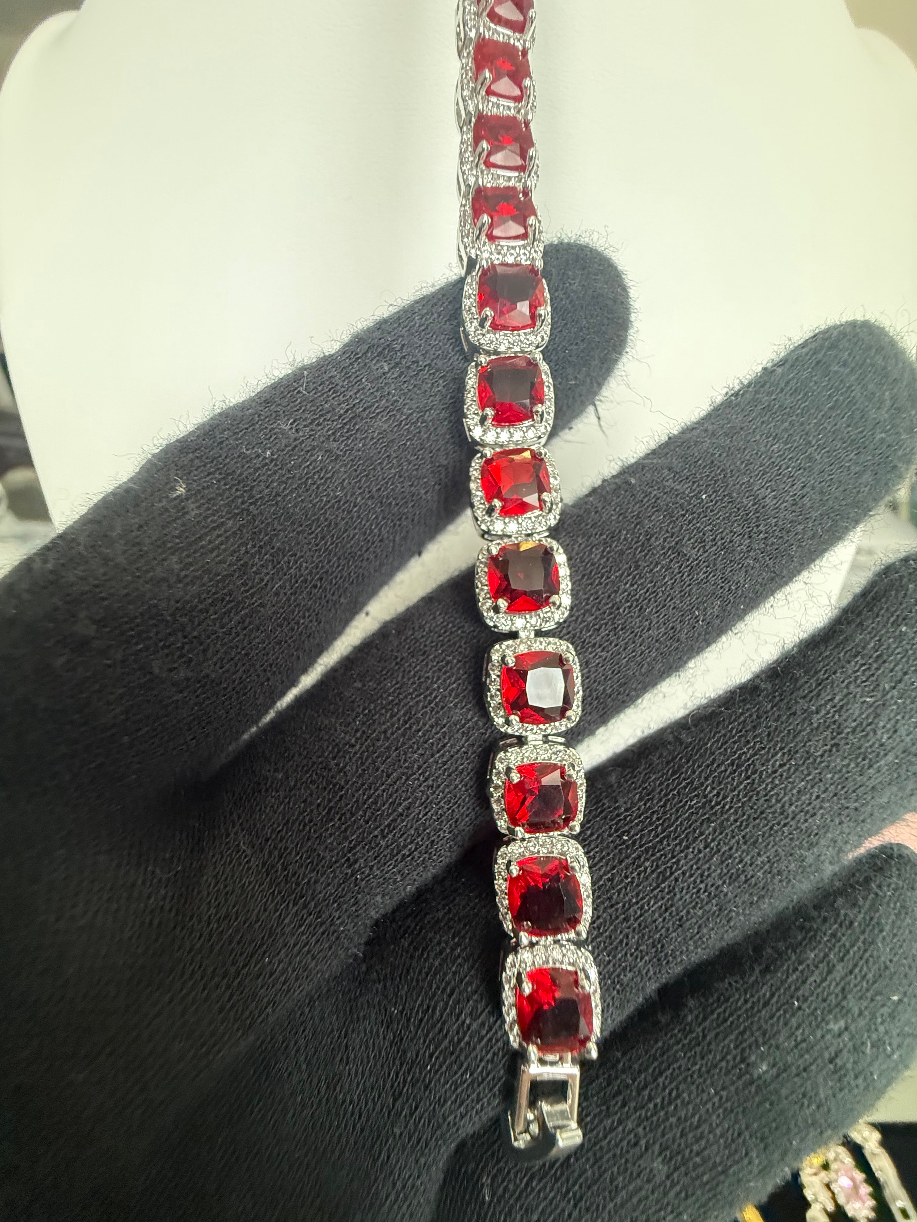 Ruby Red Cushion-Cut Crystal Halo Link Bracelet – Silver Tone Statement Jewelry 7134