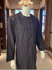 Medium Afghan Parahan Tunban with Subtle Traditional Embroidery – Deep Plum